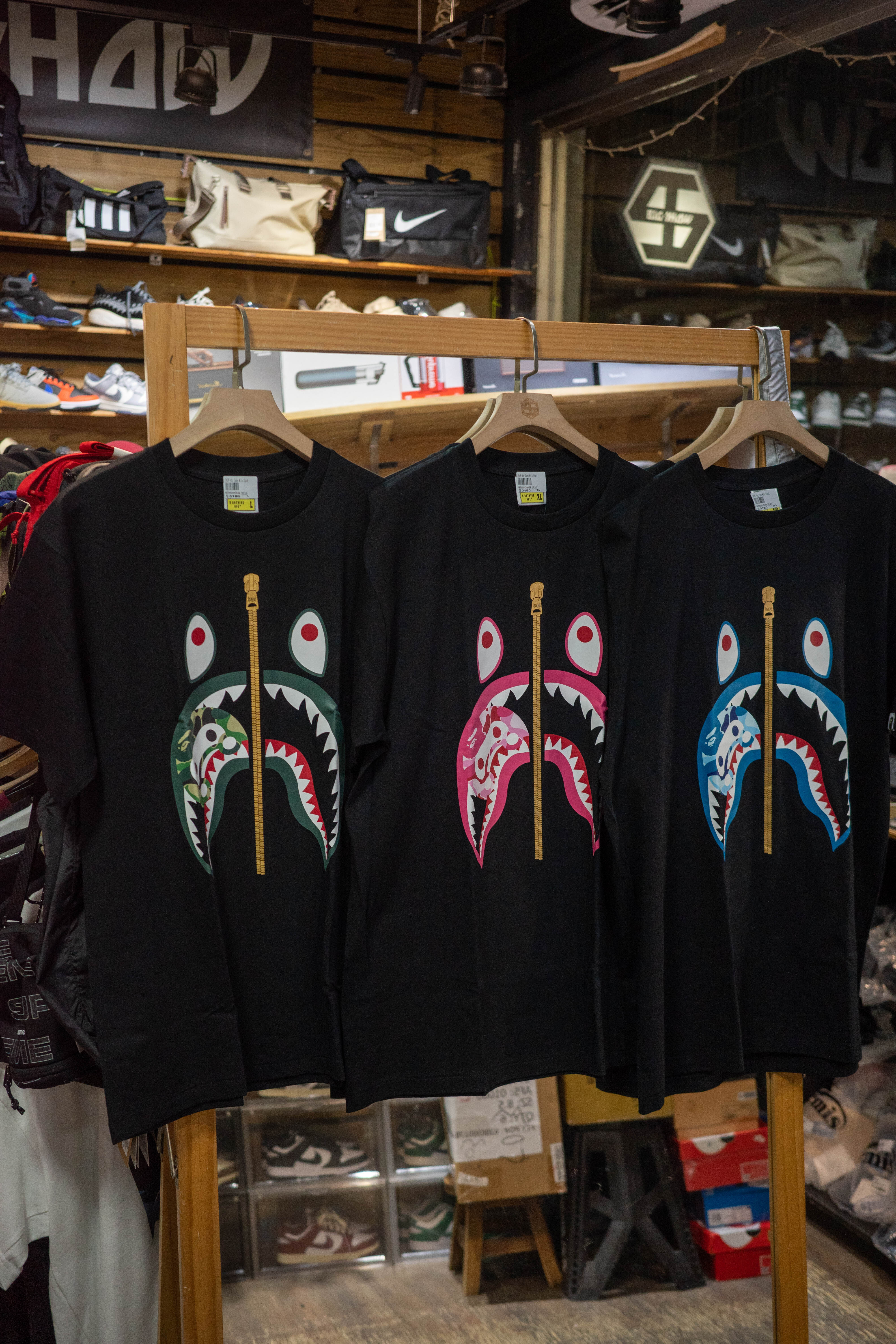 BAPE Abc Camo Milo Shark Tee 鯊魚拉鍊tee 0ZXTEMX03101O