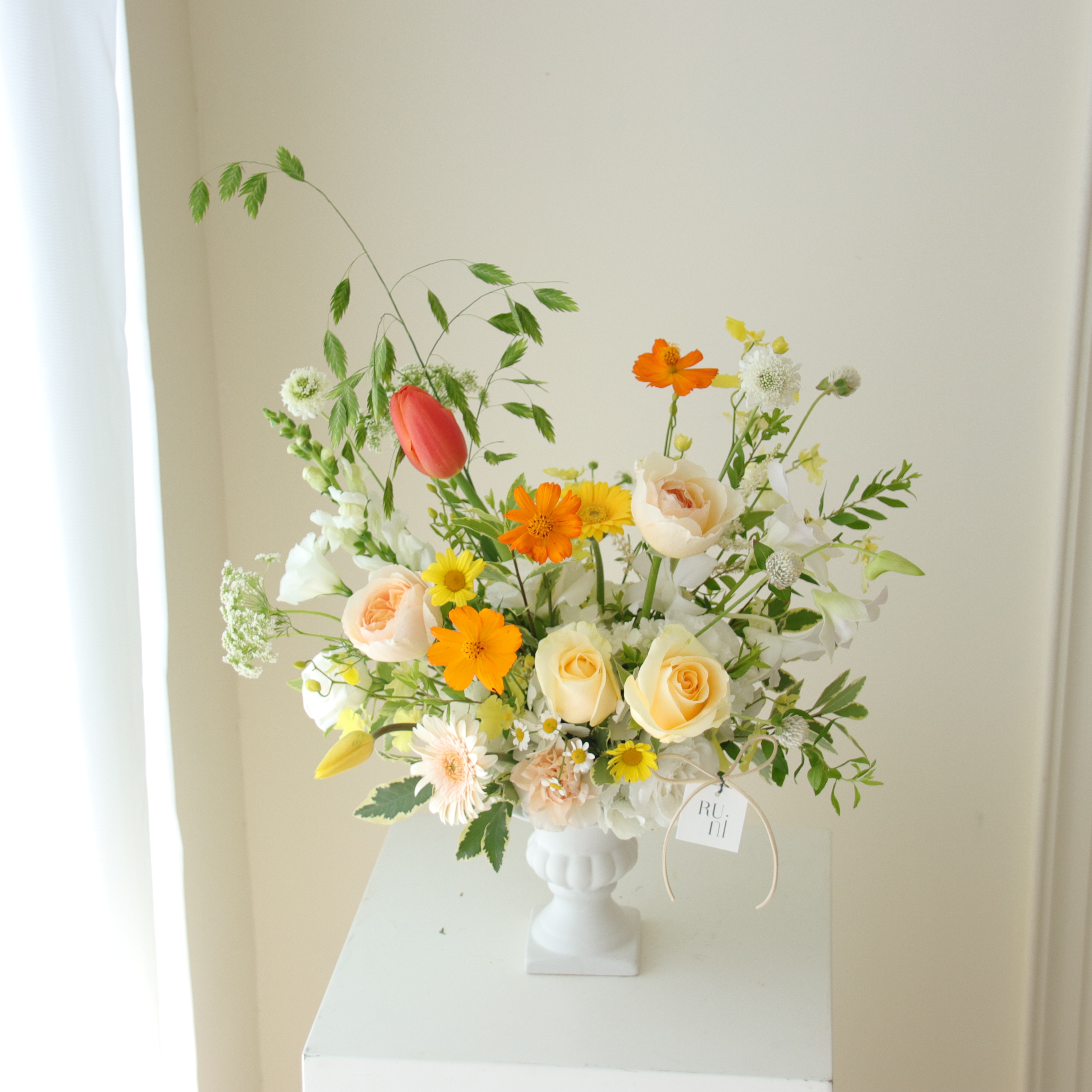 橘光日記-橘色系客製冠軍杯桌花