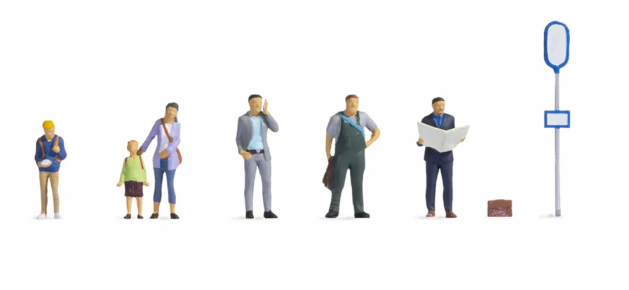 Noch 36246 N規 在公車站