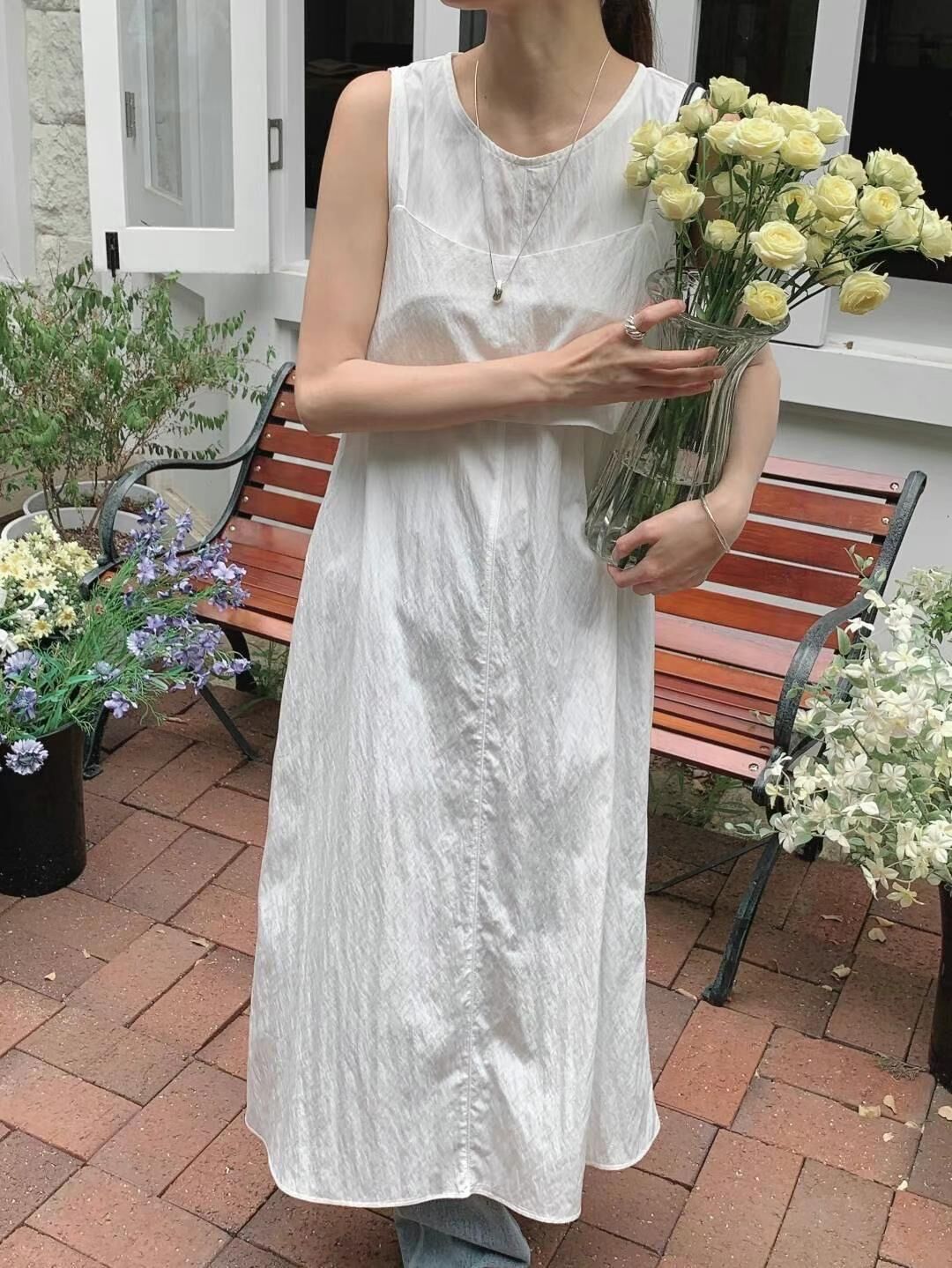 皺皺感吊帶背心連身裙