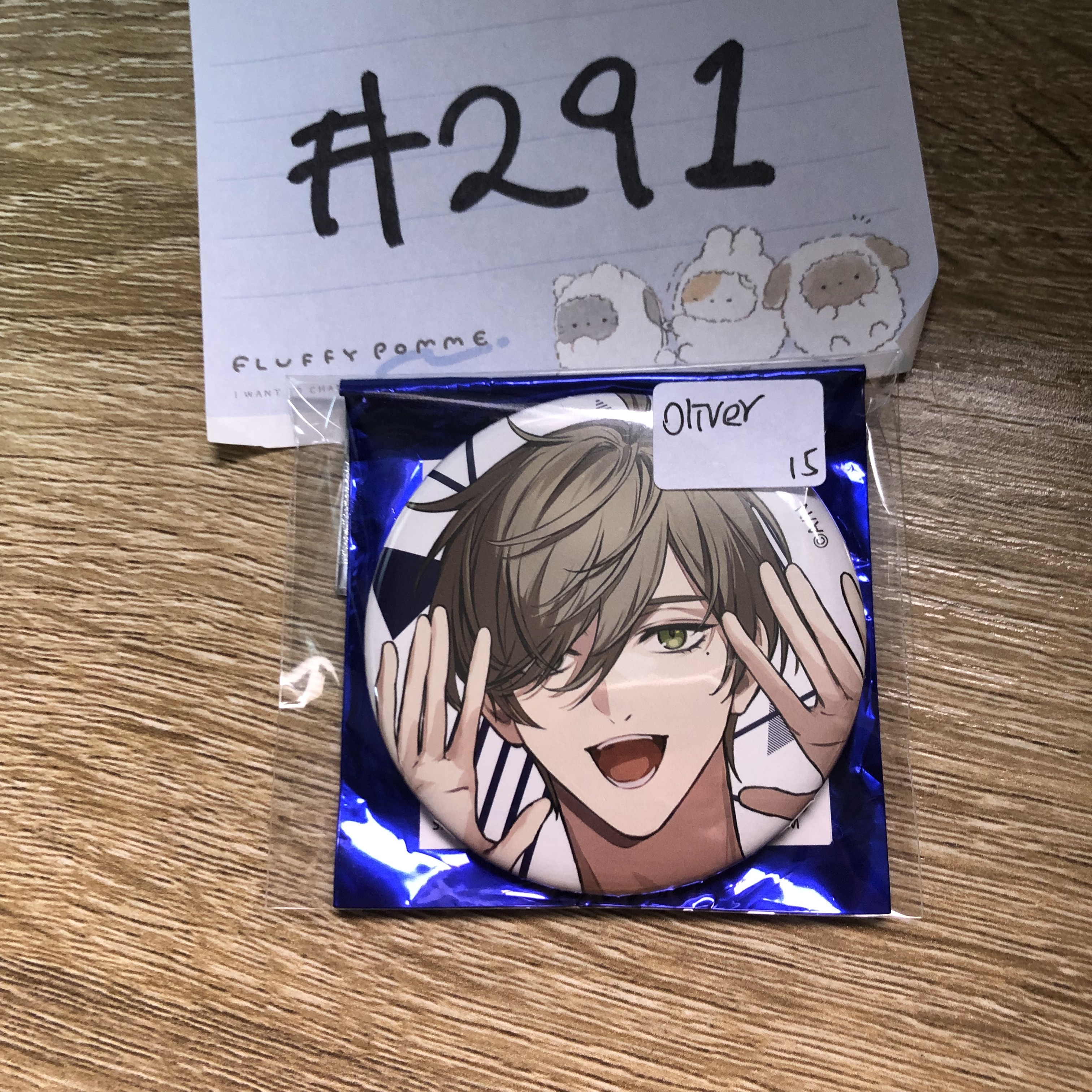 彩虹社   OLIVER 襟章#291