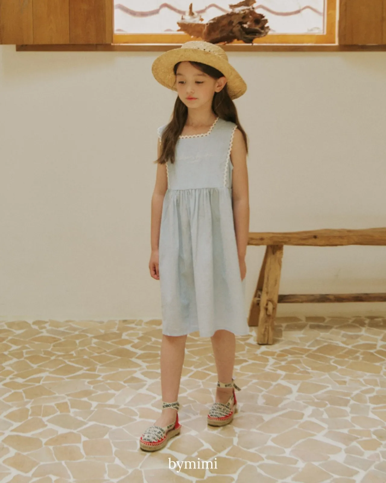 韓國 By MiMi  - 25夏 古典刺繡蕾絲背心洋裝(兩色)