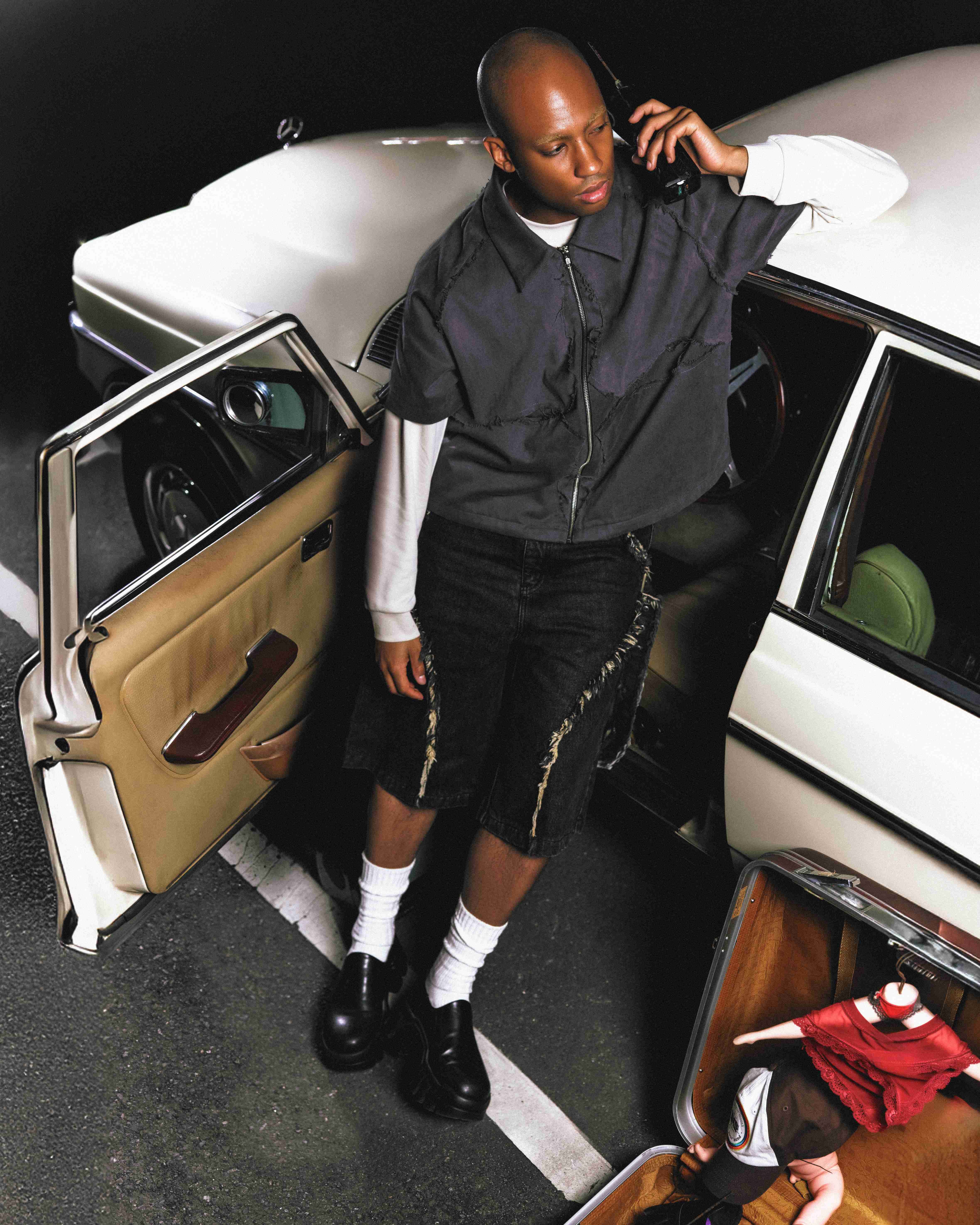 SHALOU FRAYED DENIM SHORTS-BK