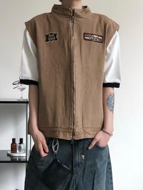 洗水企領綉章拉鍊背心褸 EASY-080V