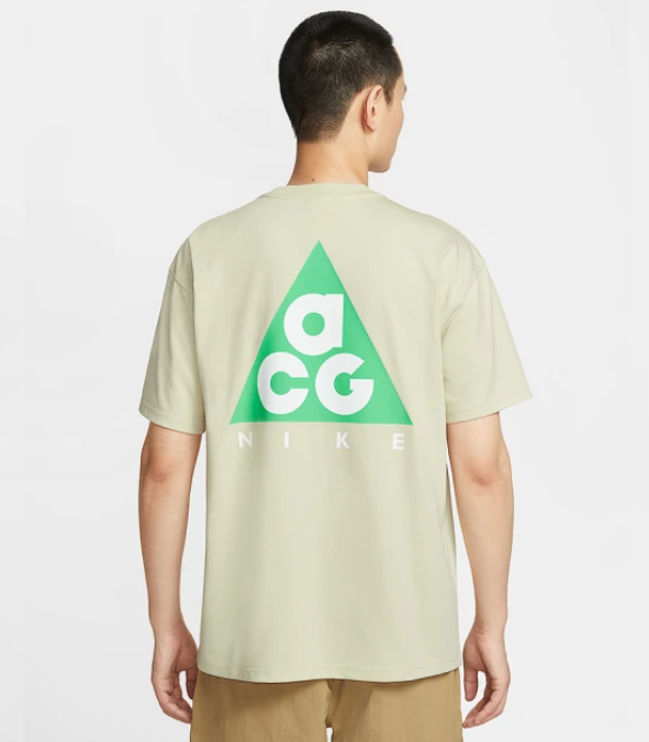 NIKE Men's Heavyweight T-short / green /  JUL25