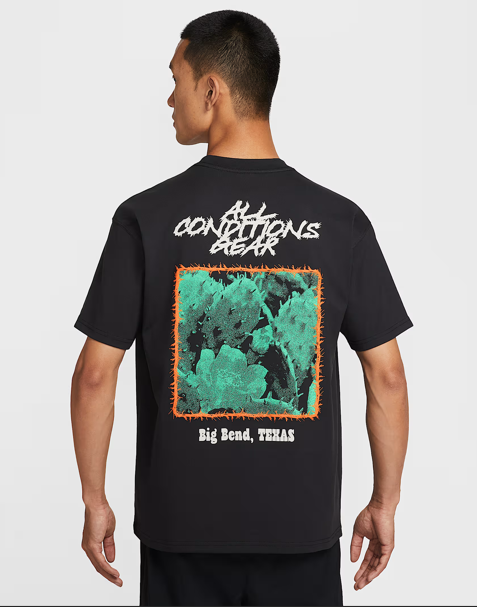 Nike ACG  Men's quick drying sweat wicking loose  T-shirt /  HV1293-010 JUL25