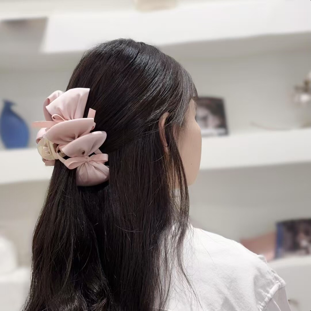 蝴蝶結緞帶抓夾