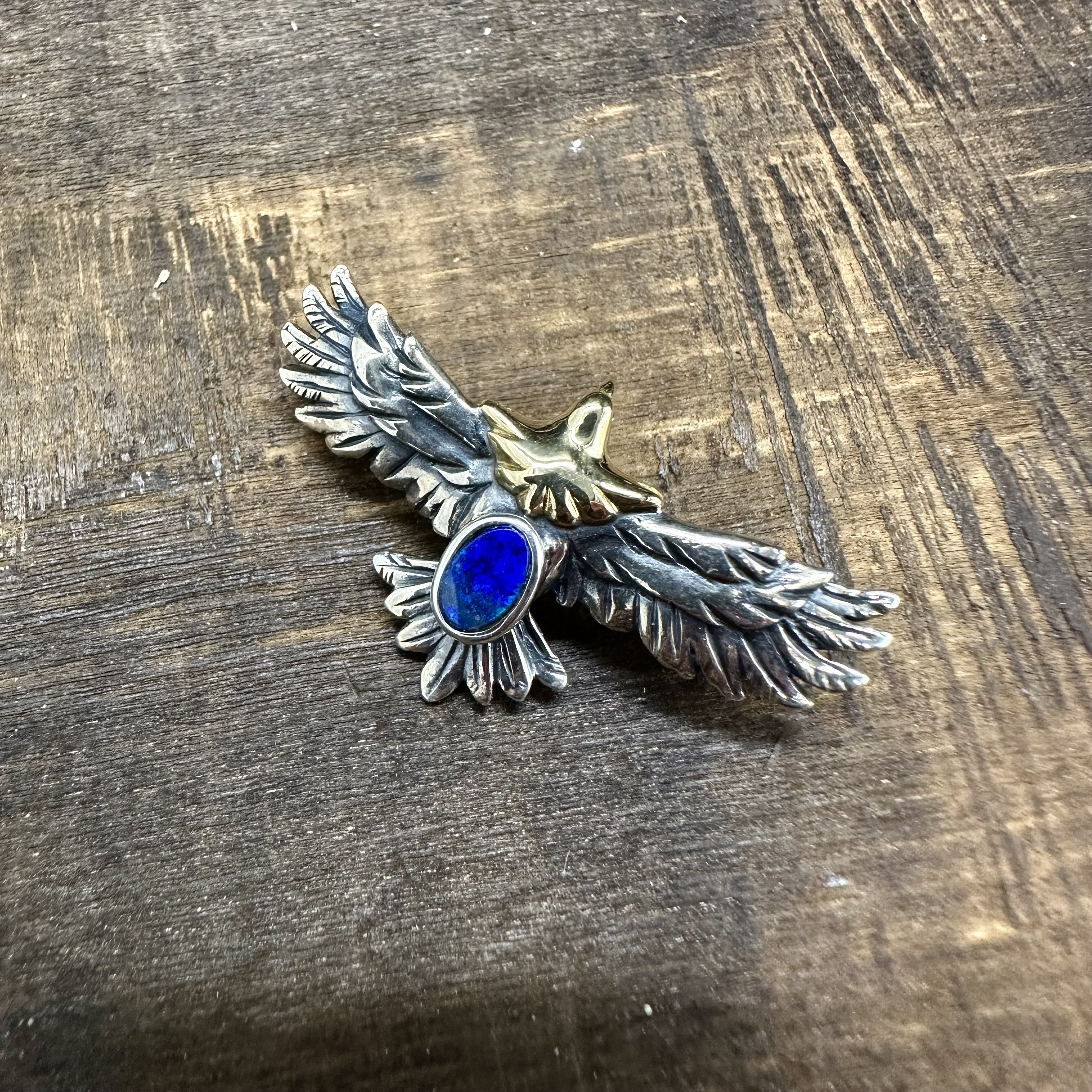 *Freedom & Prayer 3cm 18K金頭純銀老鷹鑲澳洲蛋白石