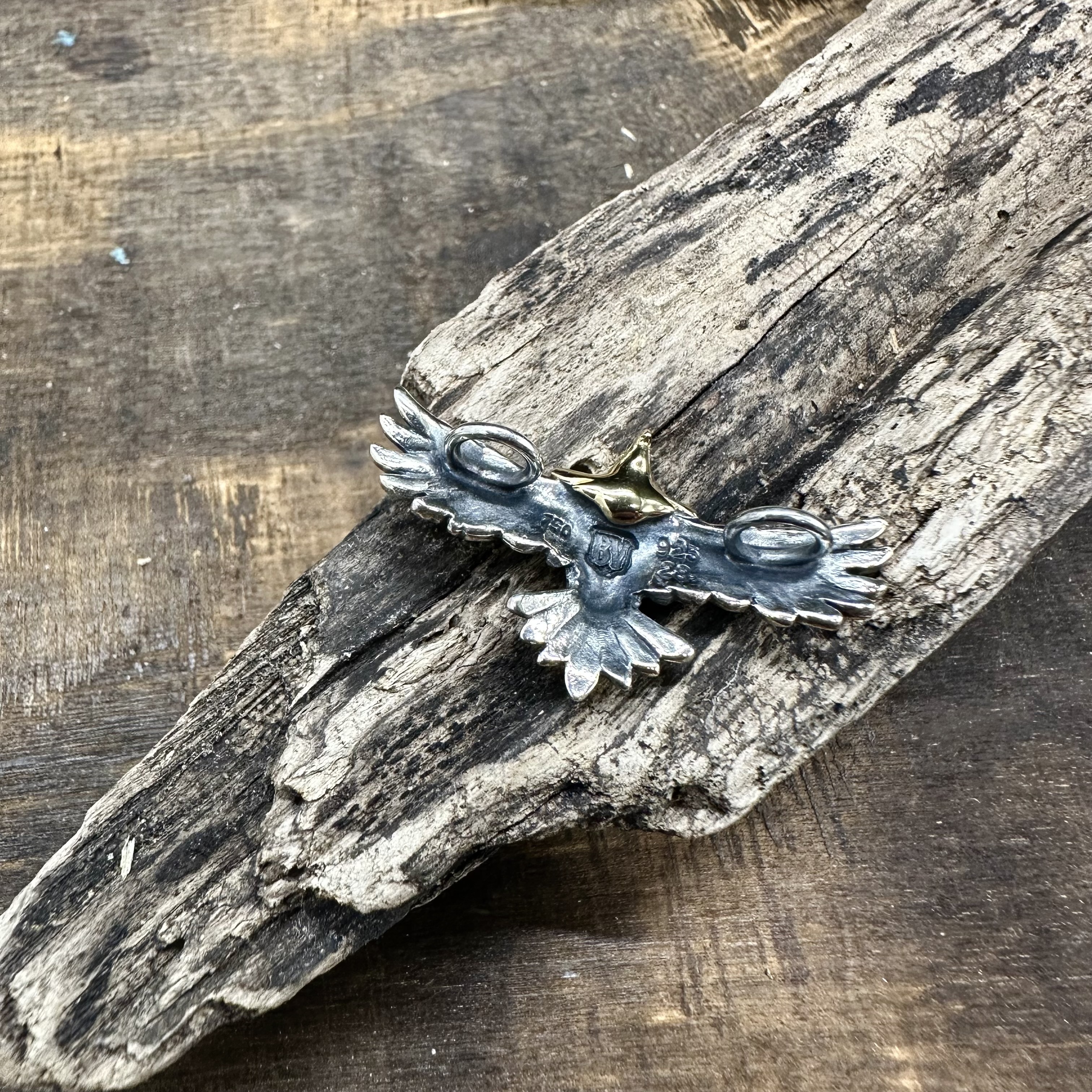 *Freedom & Prayer 3cm 18K金頭純銀老鷹鑲澳洲蛋白石