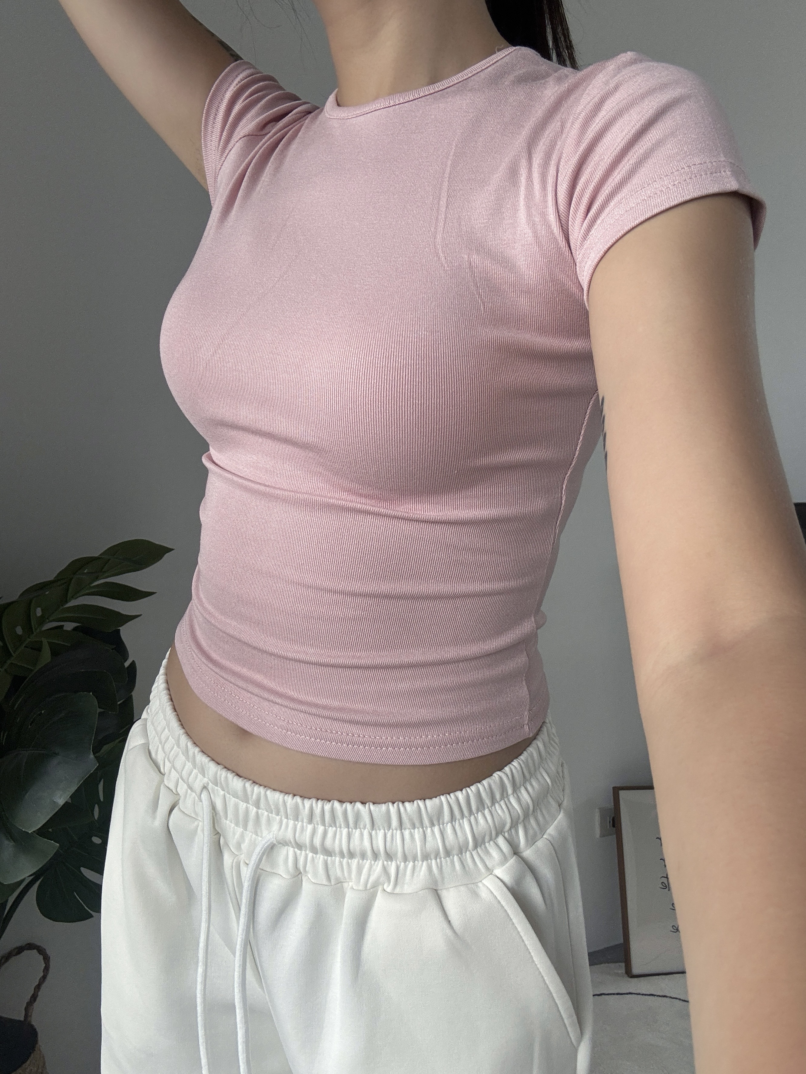 𝑩𝒂𝒃𝒚 𝒈𝒊𝒓𝒍☁️柔棉收腰短袖上衣(4色)