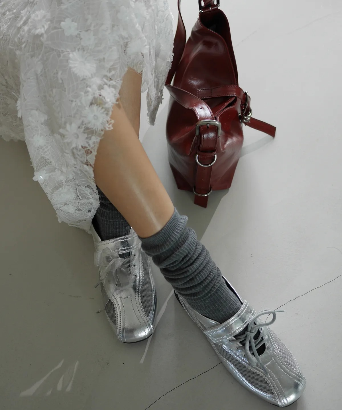 KHIHO PINKING MARY JANE SNEAKERS / SILVER