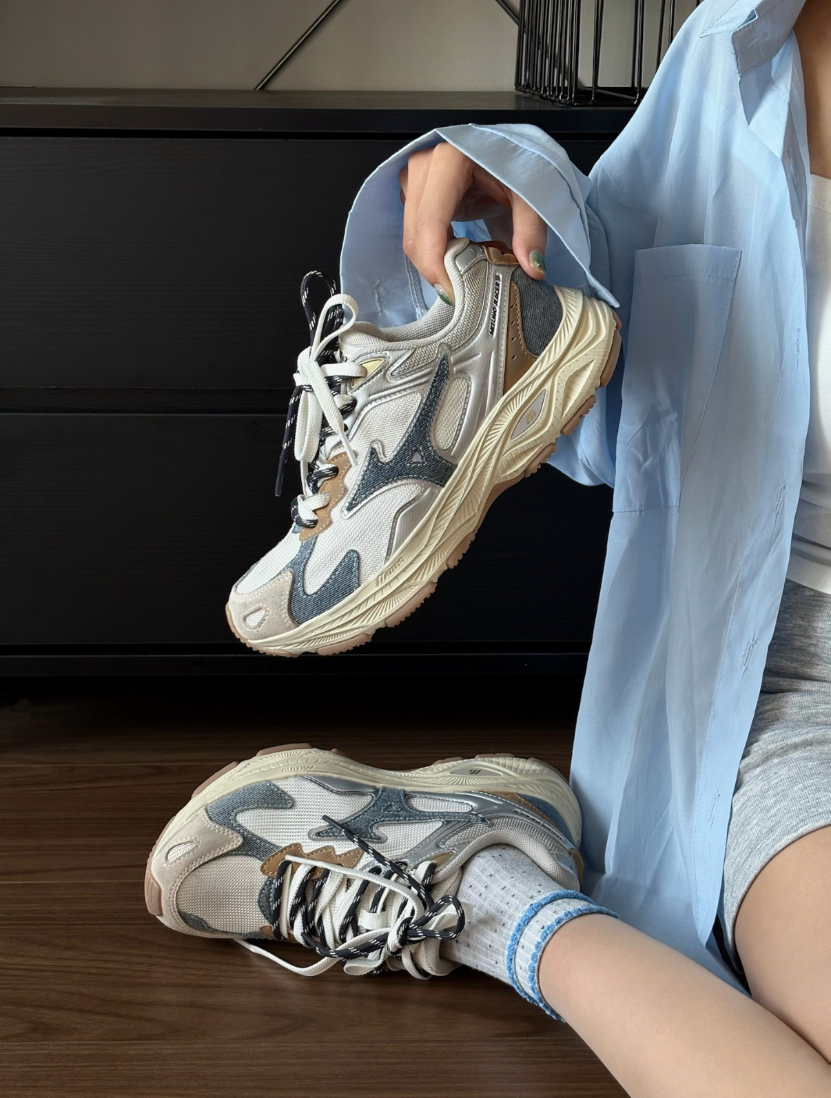 MIZUNO 美津濃 Racer S 牛仔拼接 牛仔藍 卡其棕 銀色 丹寧風 作舊復古 慢跑鞋 老爹鞋 D1GH253501/預購