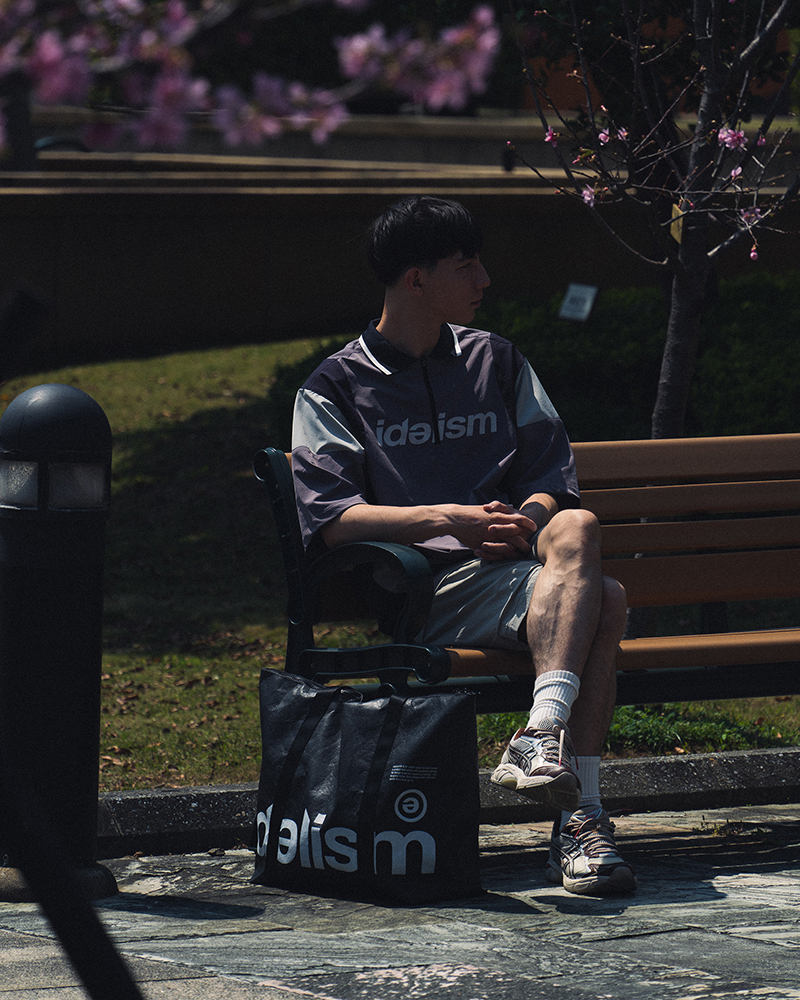 idealism Logo Carrier Bag 白色 黑色 杜邦防潑水手提袋【ID25062】