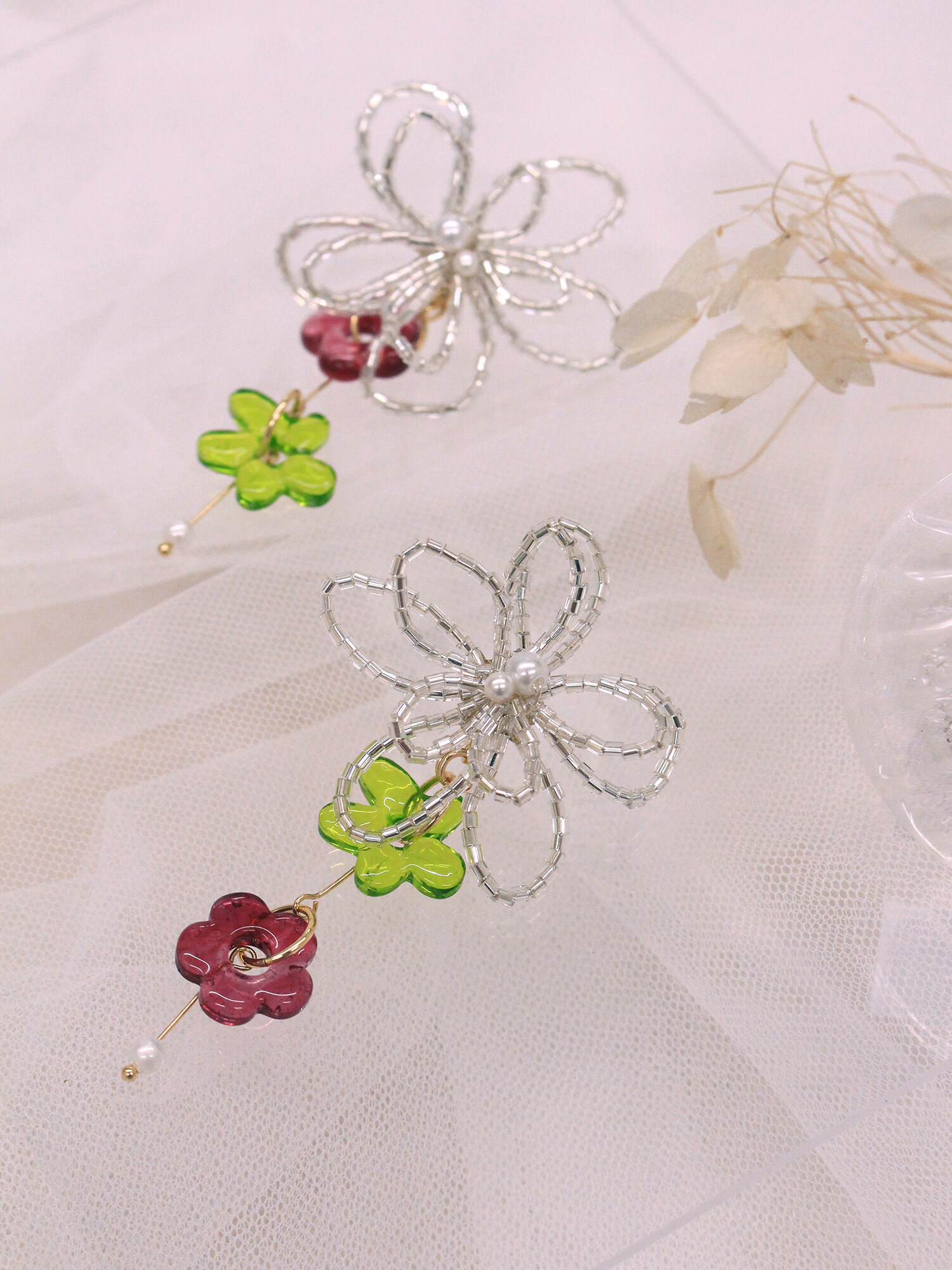 世界喜歡芮比。(2way)MUCHAT手作14KGP雙色琉璃花純銀針耳環