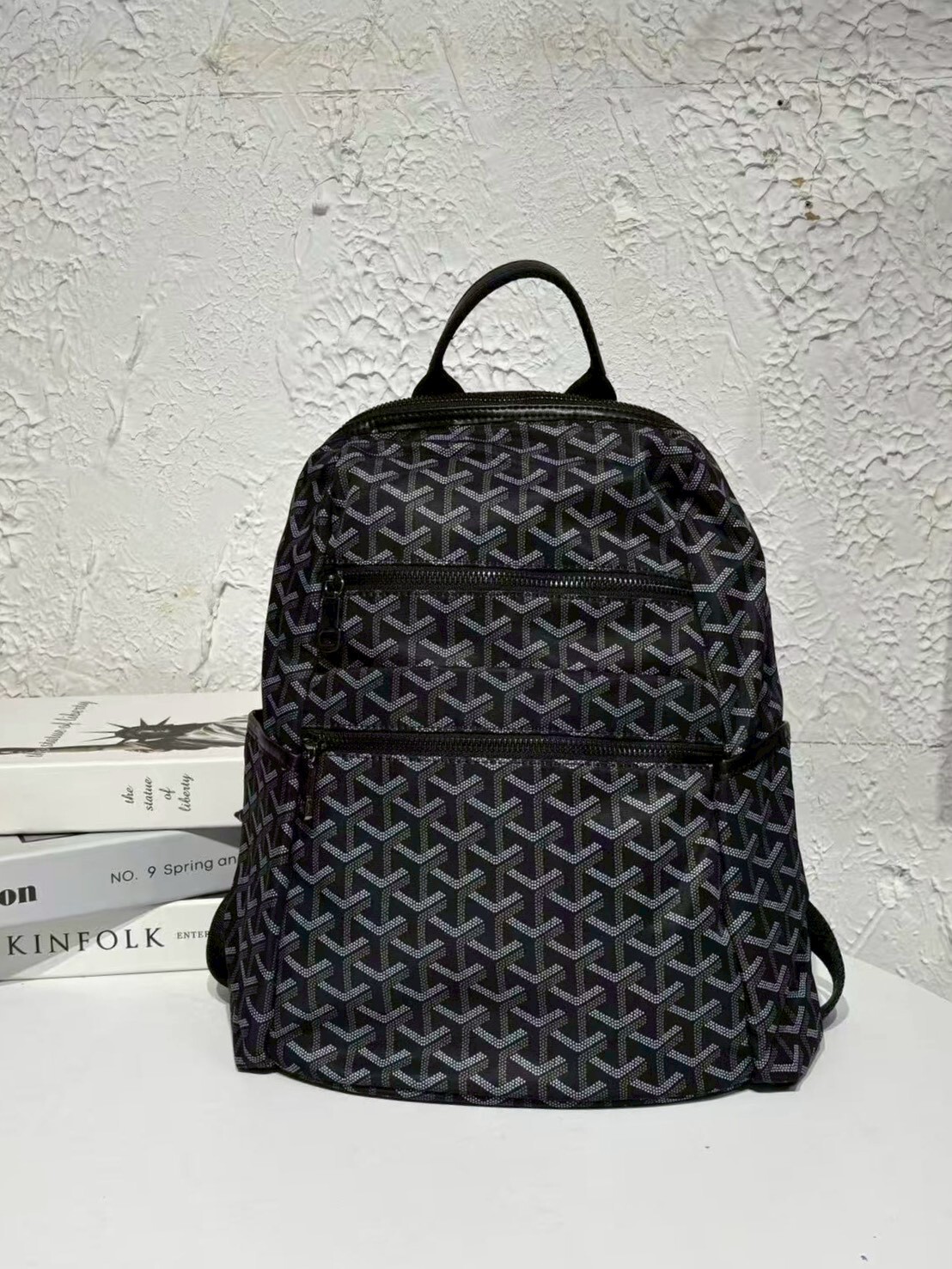 【620-狗牙大容量尼龍後背包】