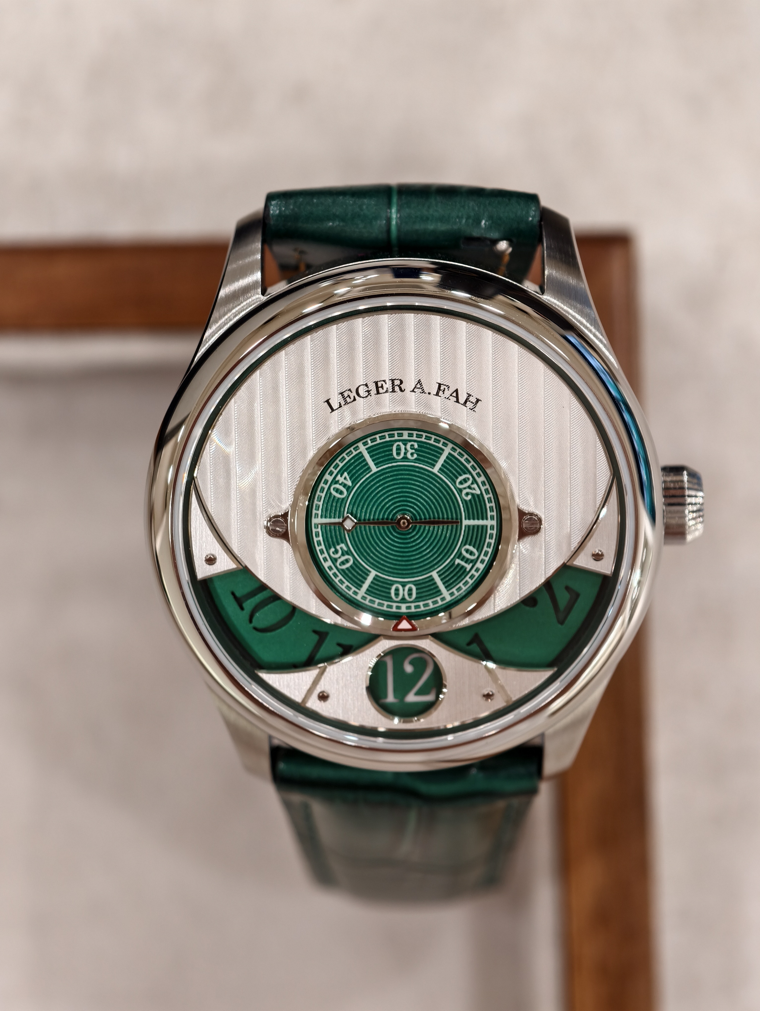 MOMENTOUS-02 Emerald Forest