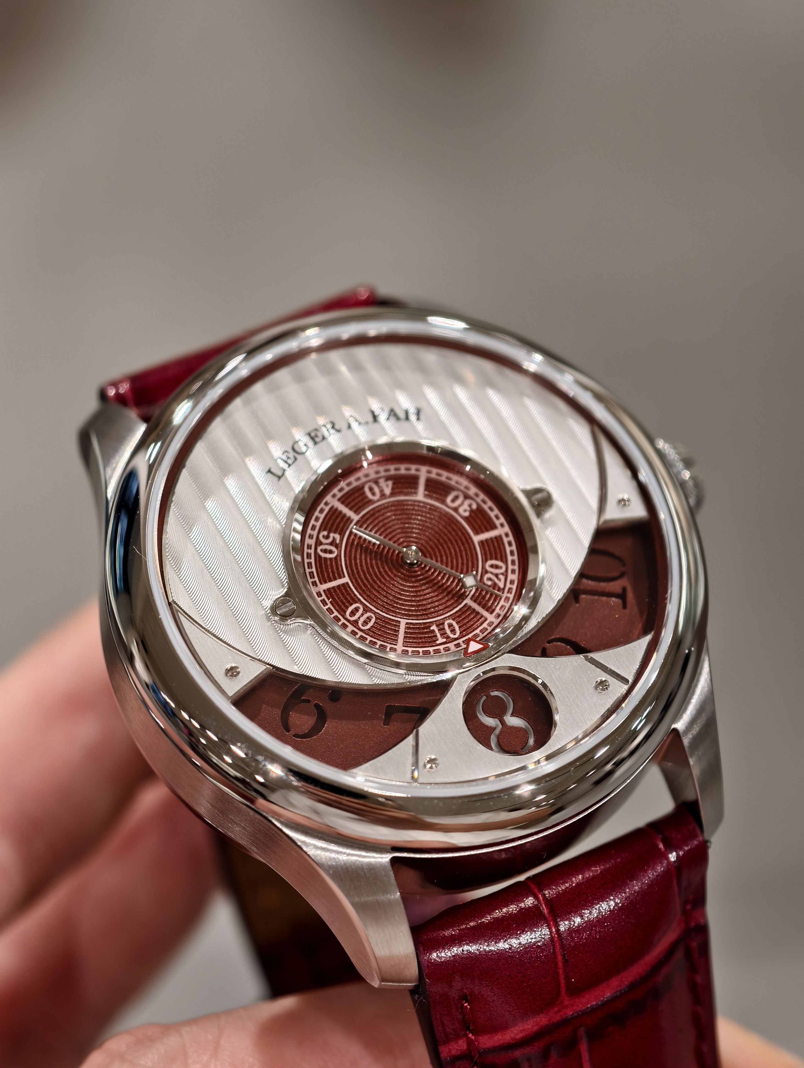 MOMENTOUS-03 Merlot Velvet