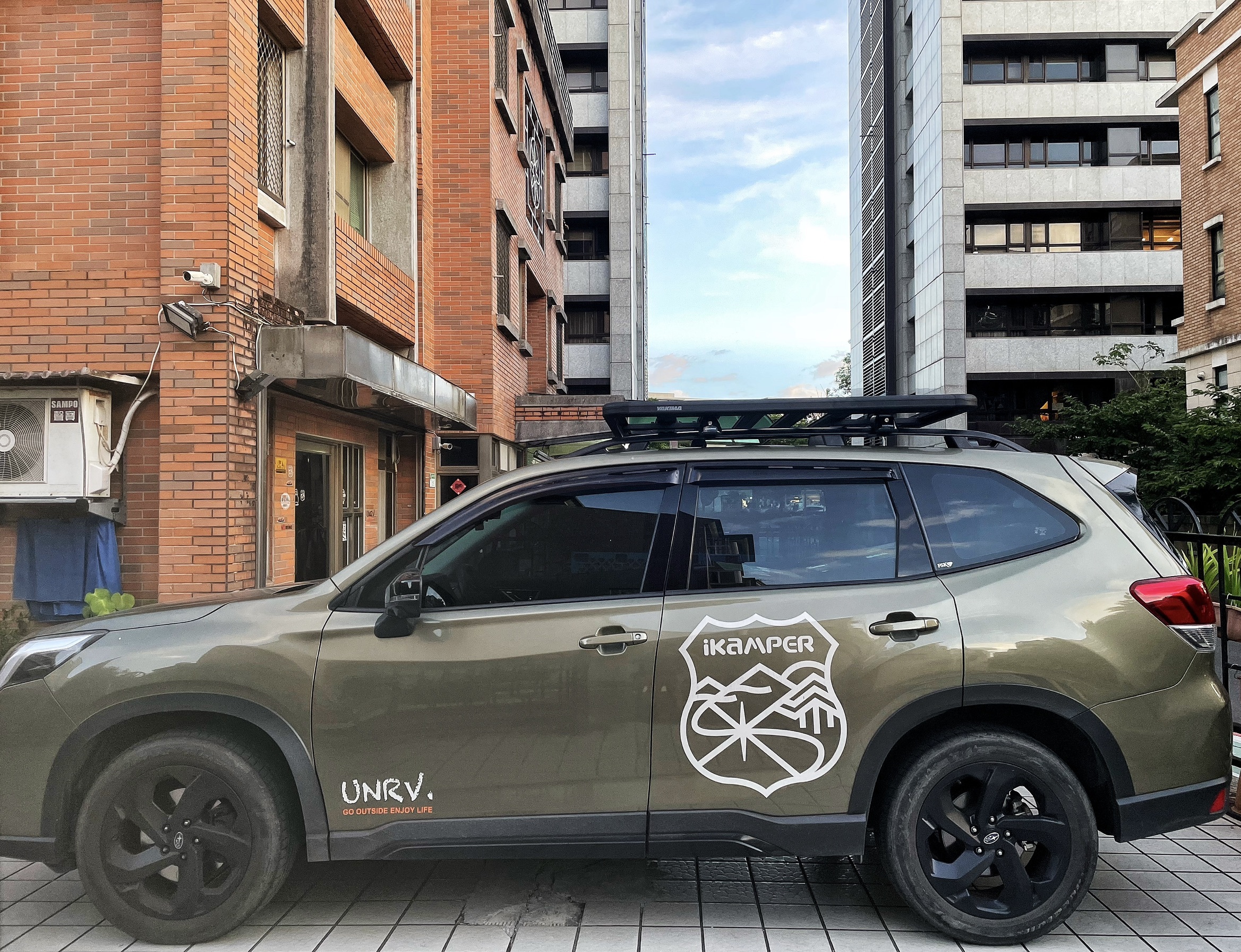 YAKIMA LockNLoad Platform (Subaru-forester  森林人)