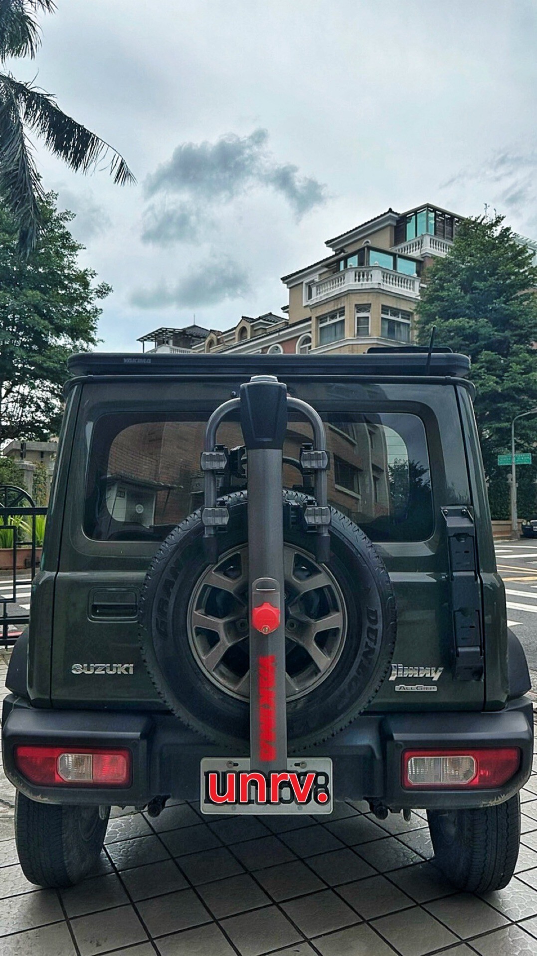 YAKIMA SpareRide "備胎型" 自行車 攜車架(Suzuki jimny jb74)