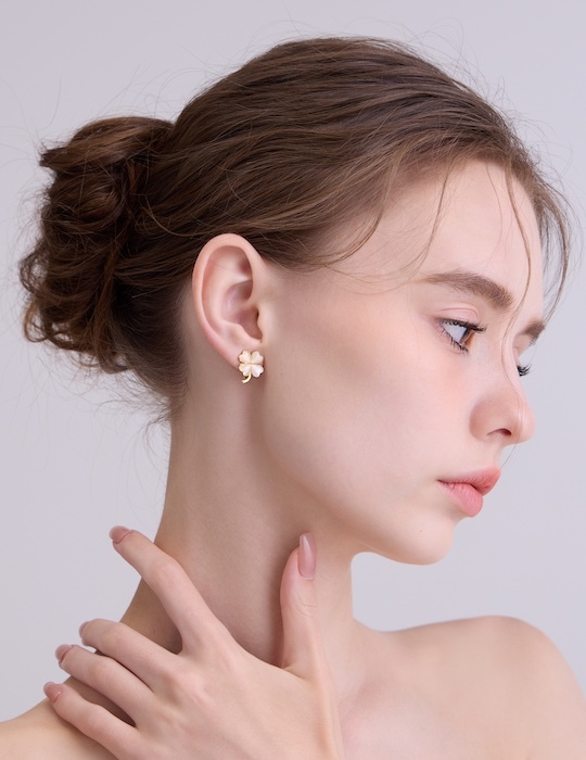 幸運貓眼四葉草。夾式耳環