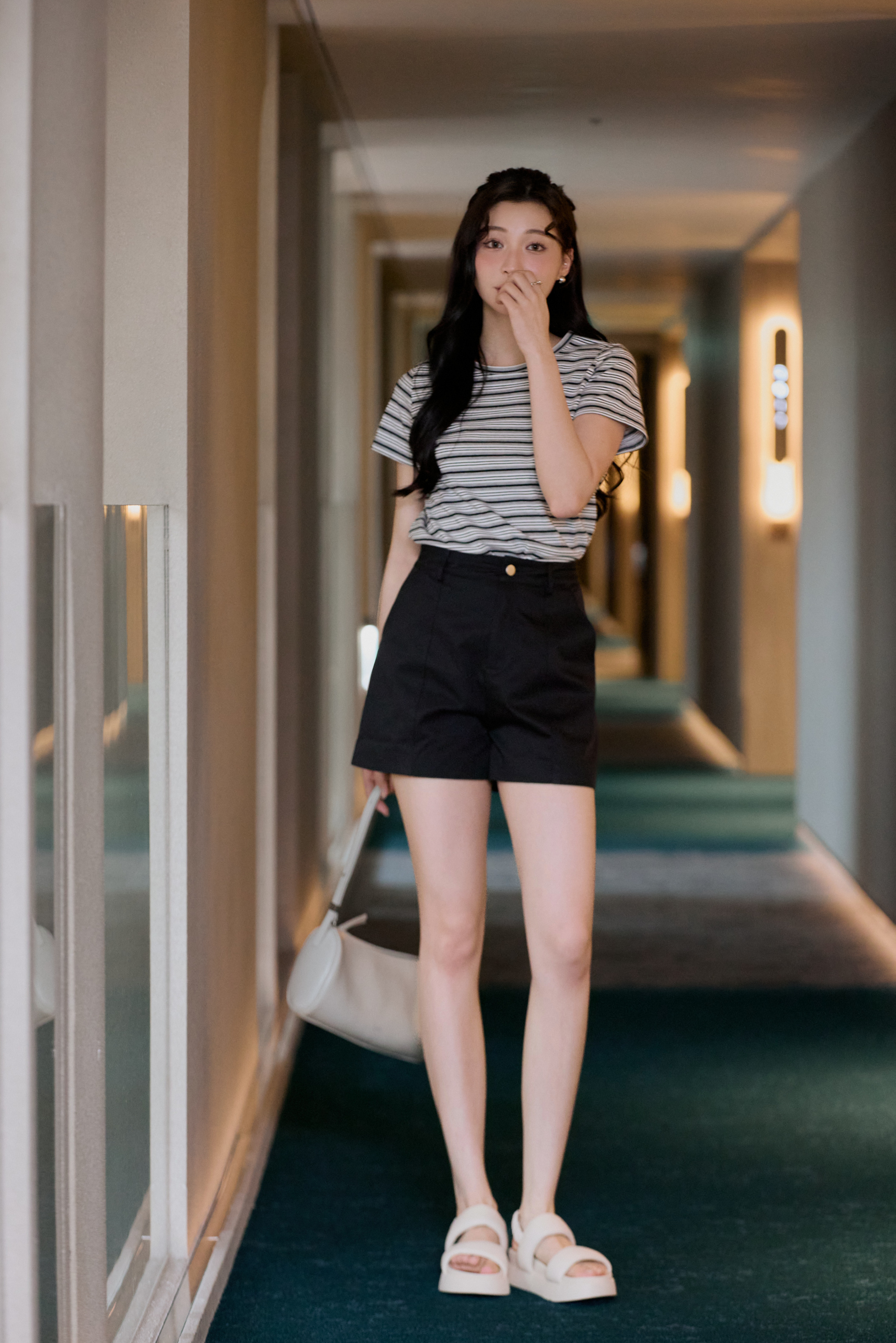 Gmade/免修圖 高腰順臀挺版西裝短褲-黑