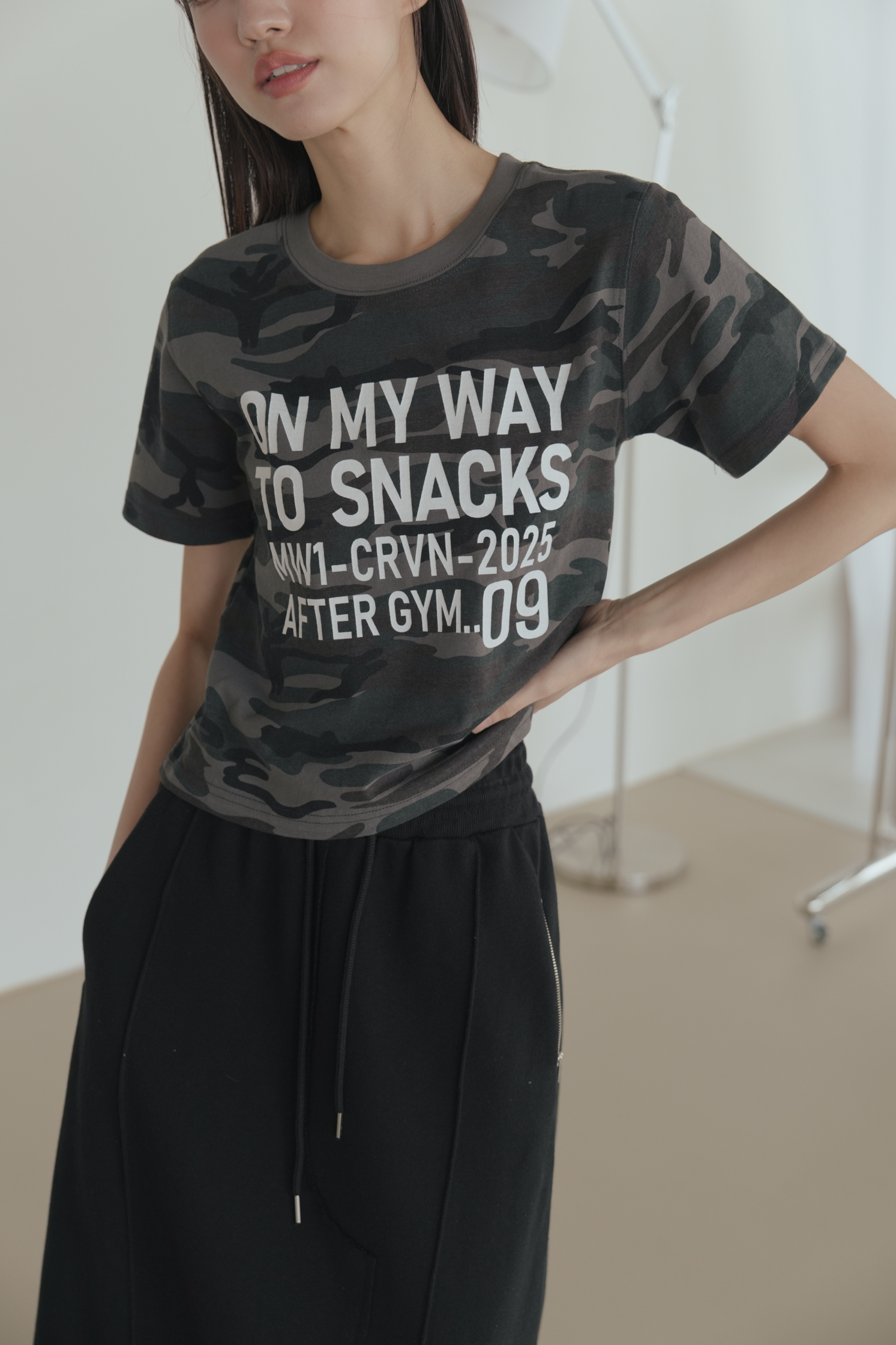 Snack Camo Crop Tee #上衣