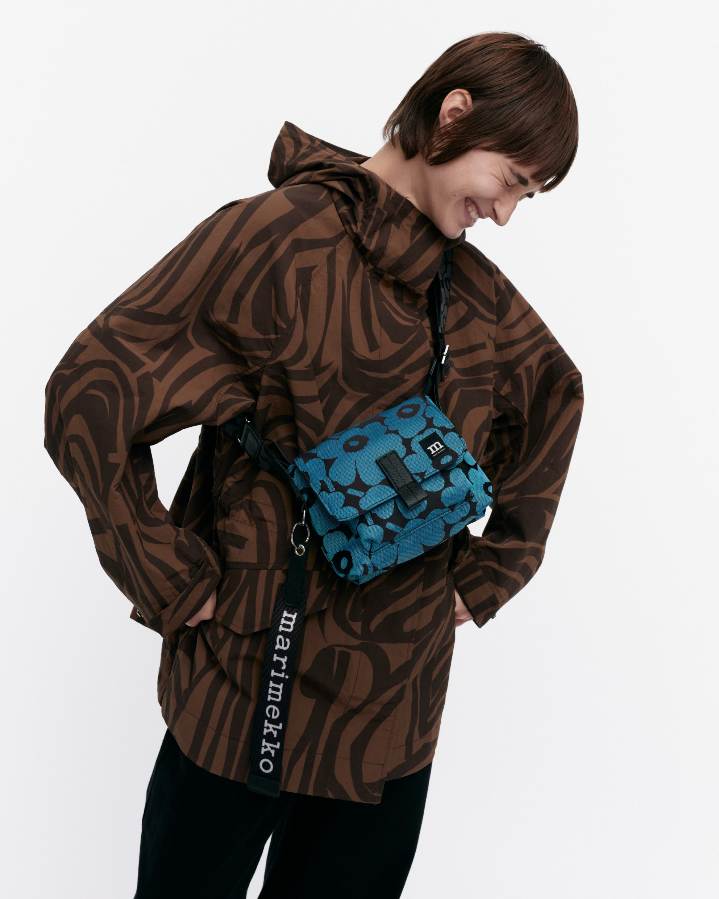 MINI MESSENGER UNIKKO 印花肩背包