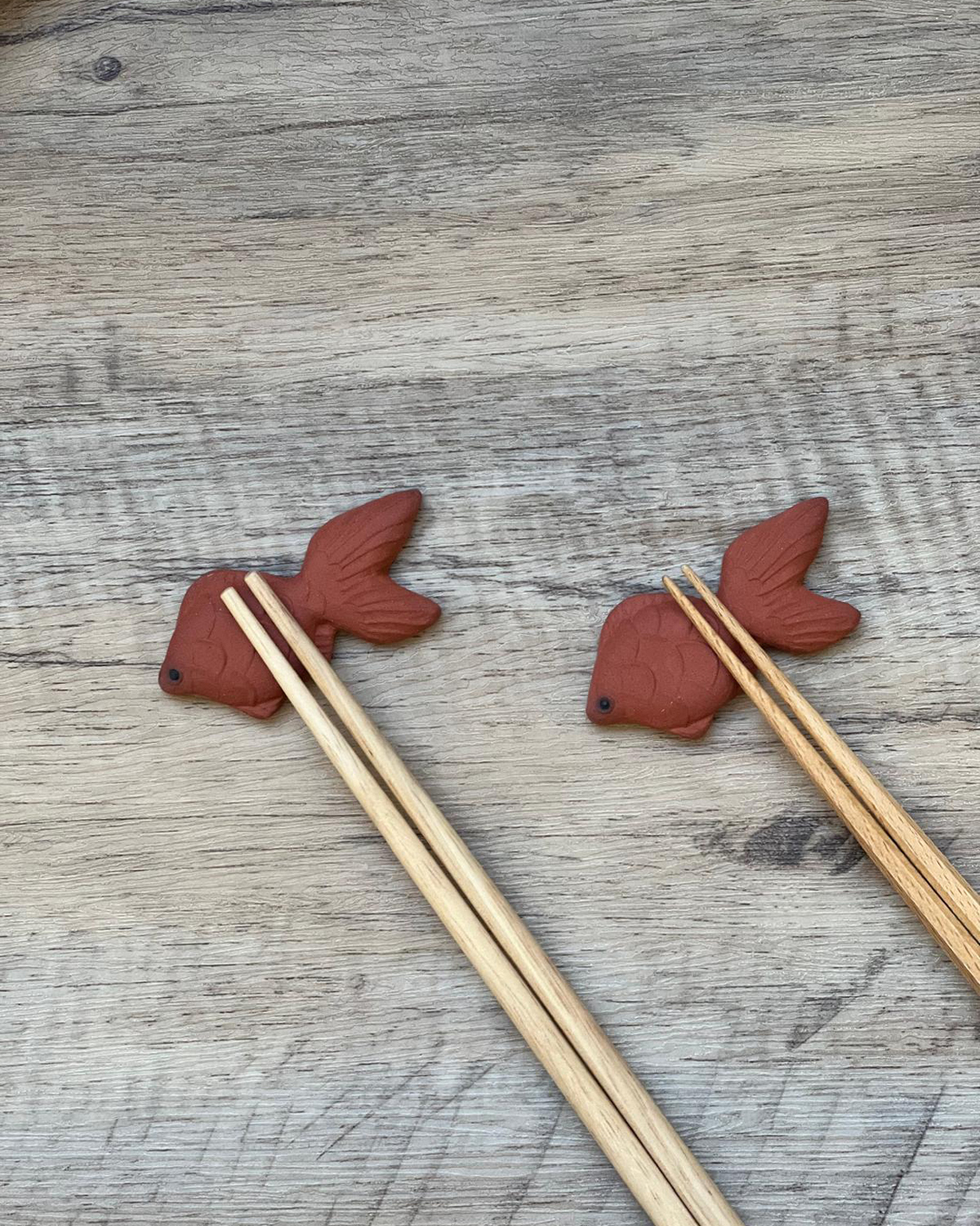 金魚筷子托｜益子燒