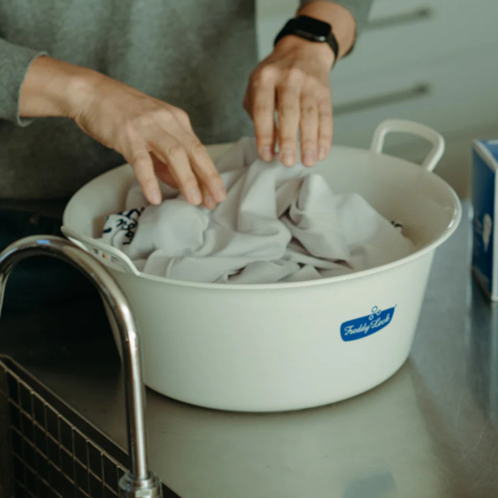 《Freddy Leck》日本製純白寬口雙提把洗衣盆 12L