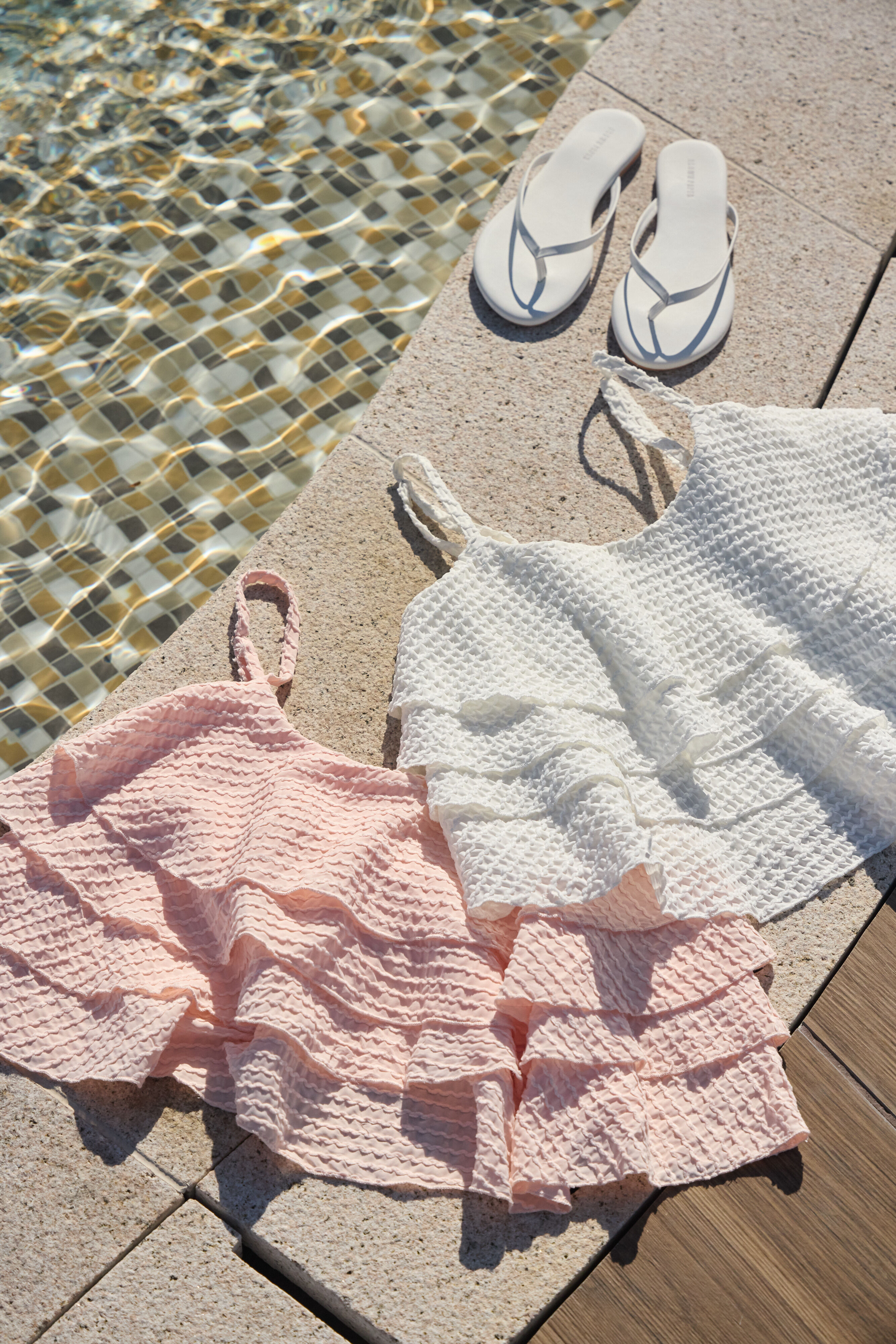 『最後現貨』Gmade/層層輕舞 荷葉蛋糕細肩上衣-白