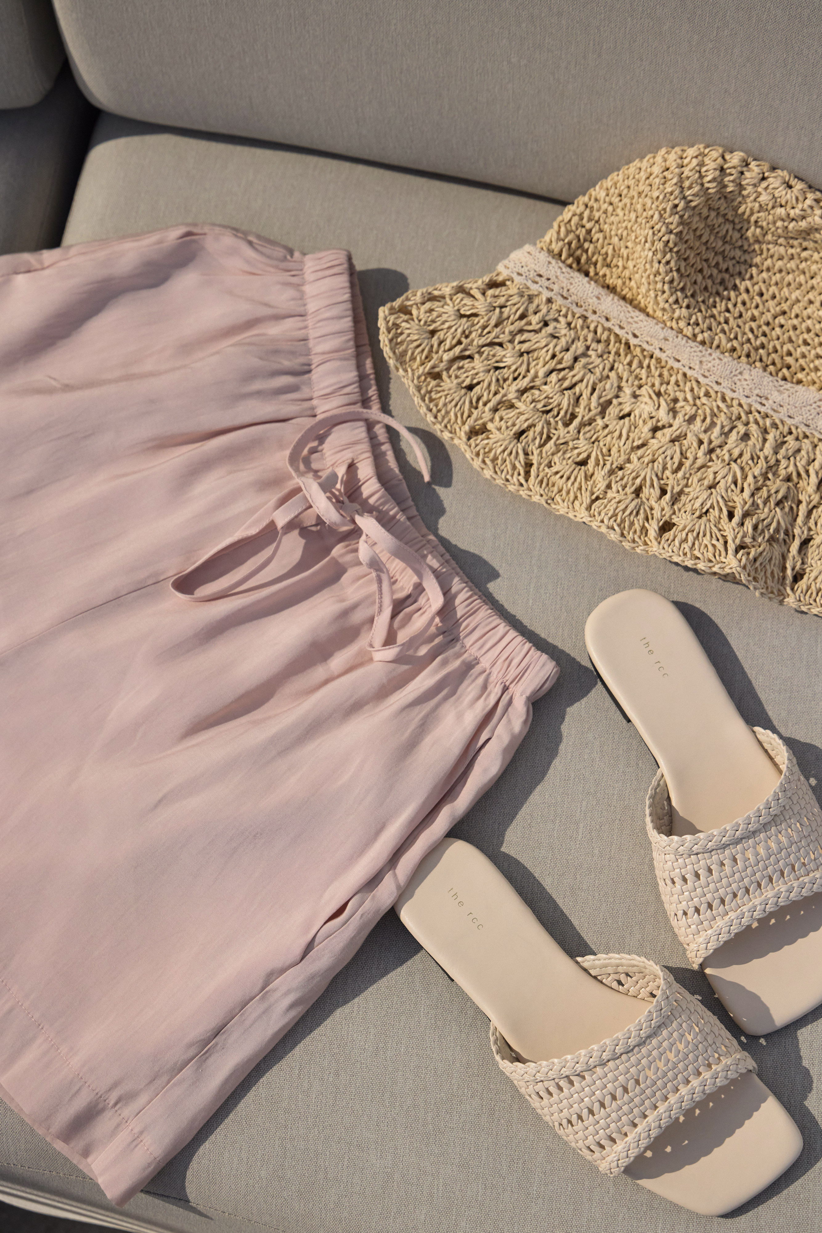 Gmade/空氣系飄感 微光澤抽繩天絲短褲-粉