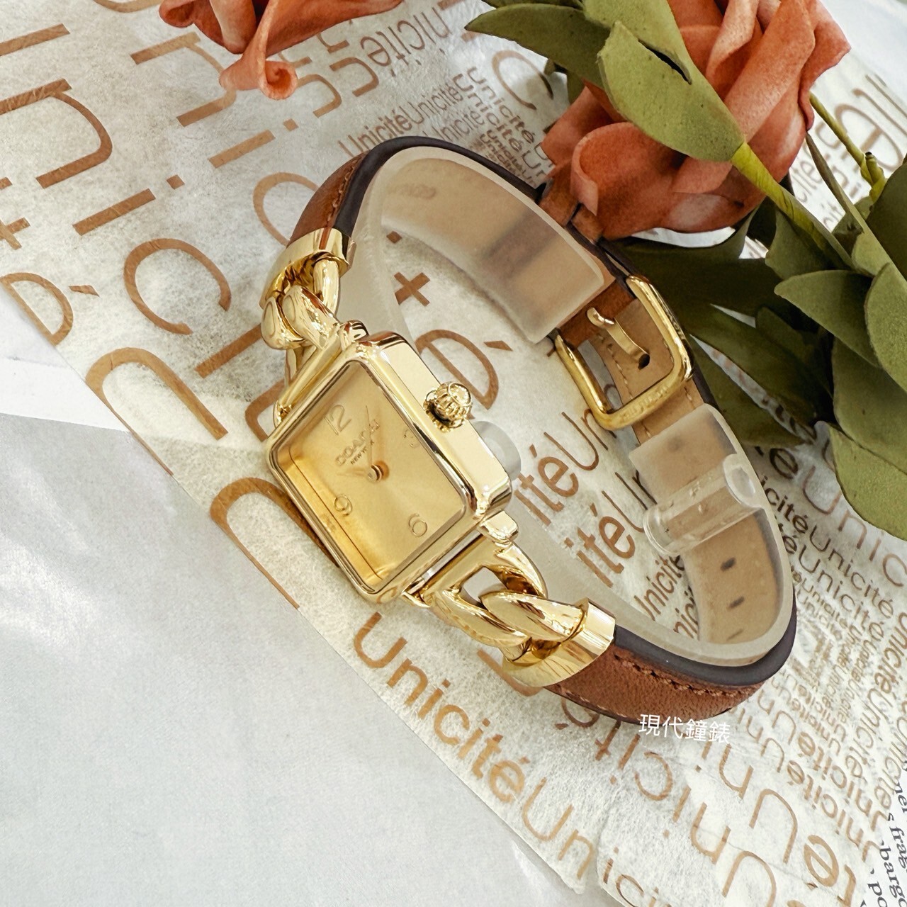 【COACH】方形金面皮革拼接鏈帶錶CO14504555  22mm 現代鐘錶