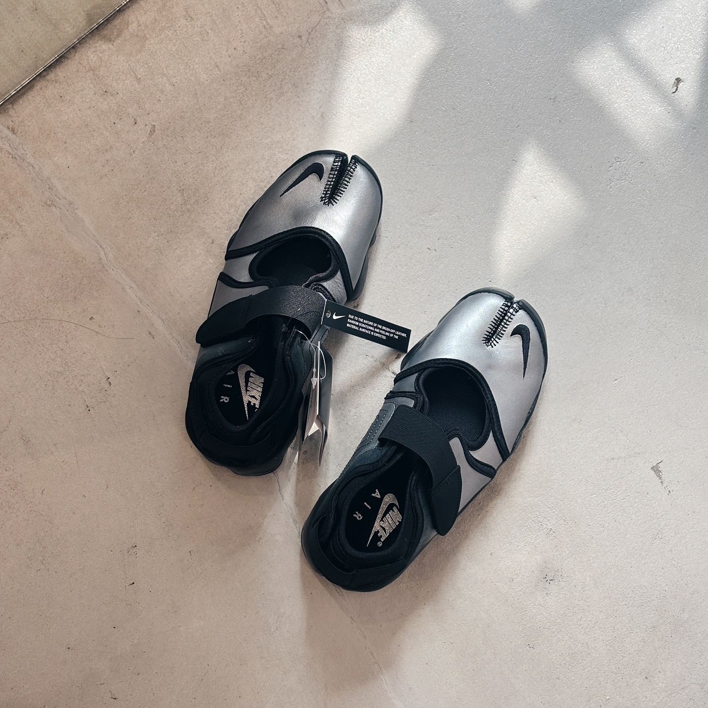 Nike Air Rift LTR 日本限定 液態銀 銀黑色 忍者鞋 分趾鞋 IH3656-095
