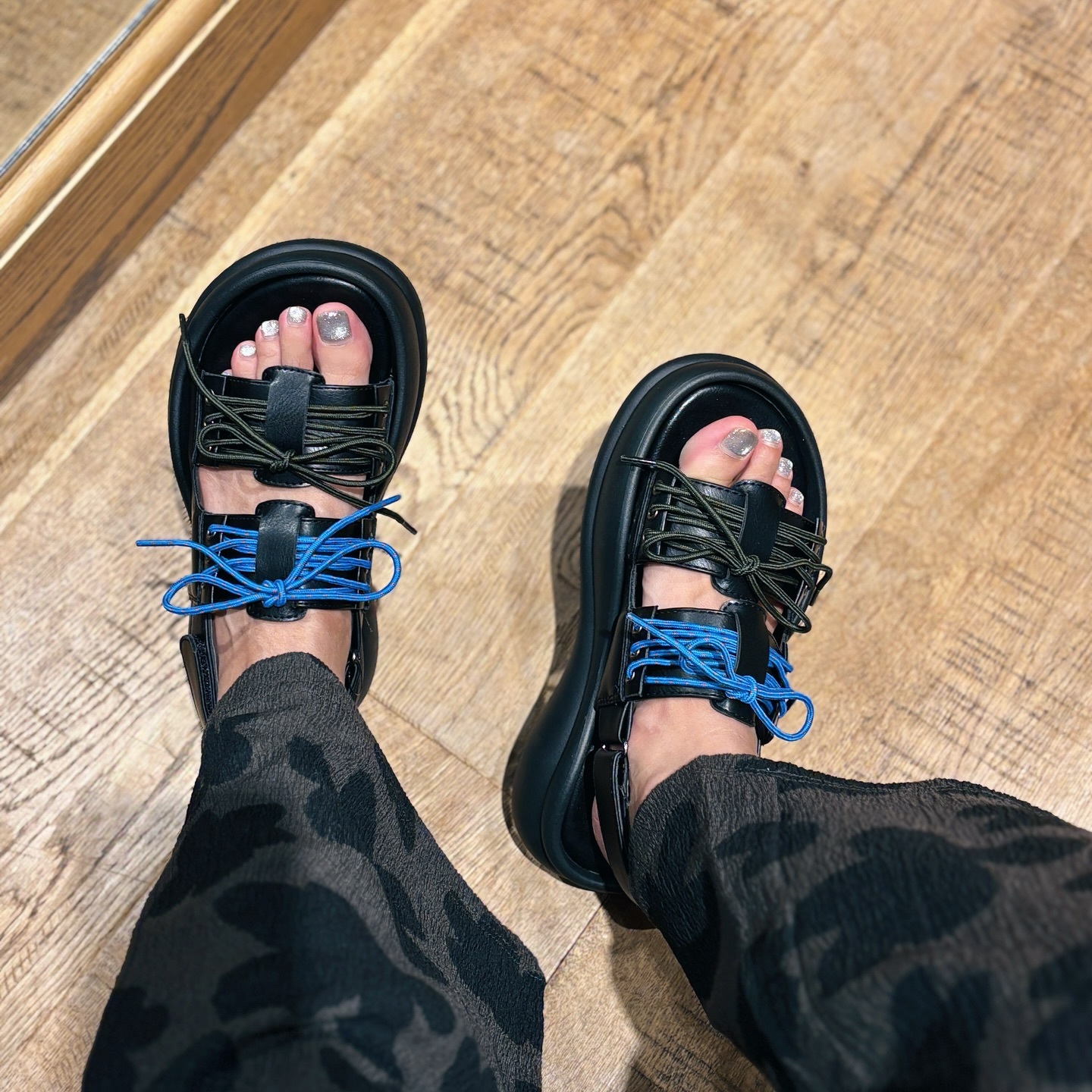 niko and ... 日本限定 2色 黑色 銀色 miumiu 風 增高 厚底 涼鞋