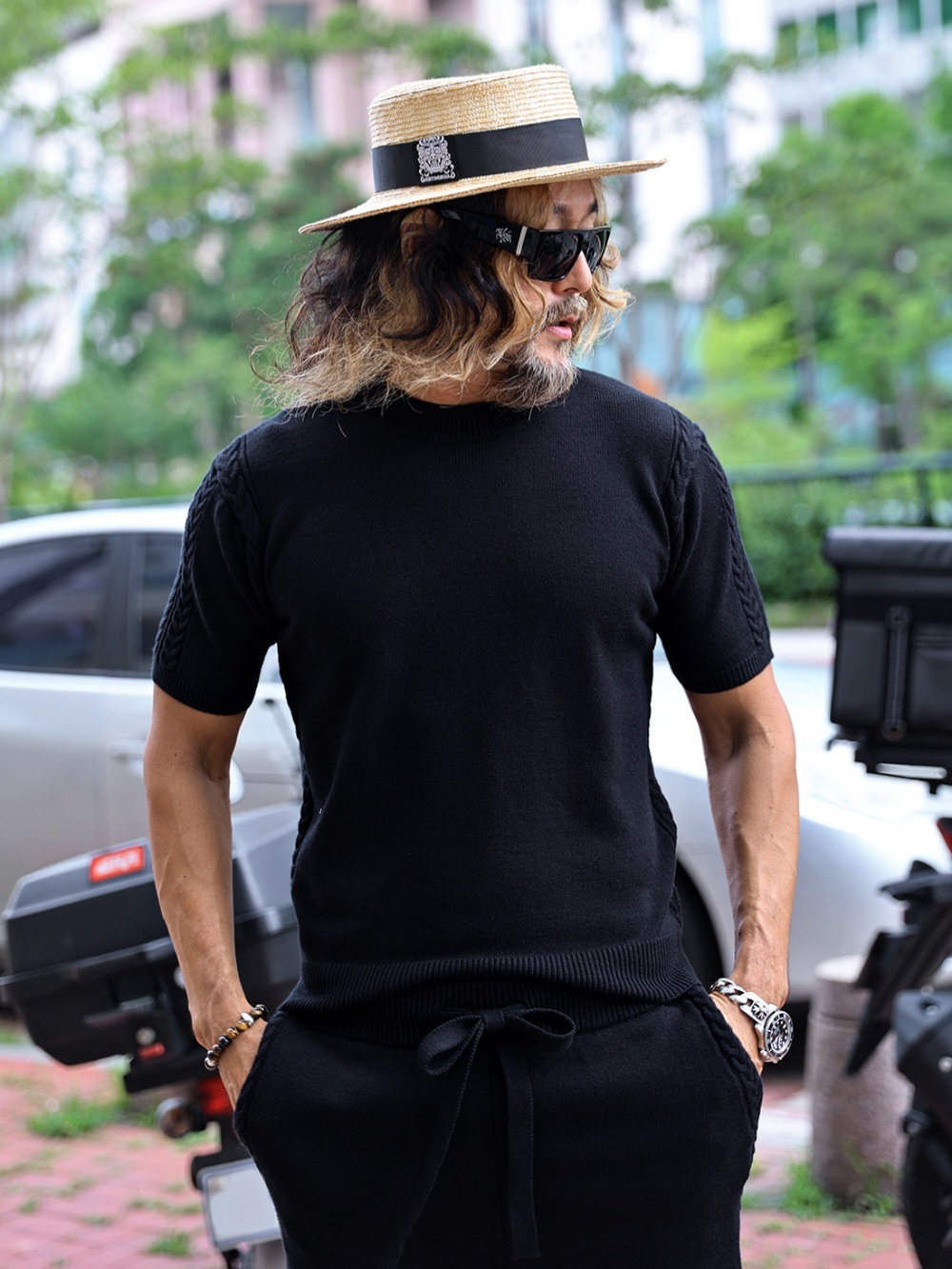 側褶肌肉短袖針織衫