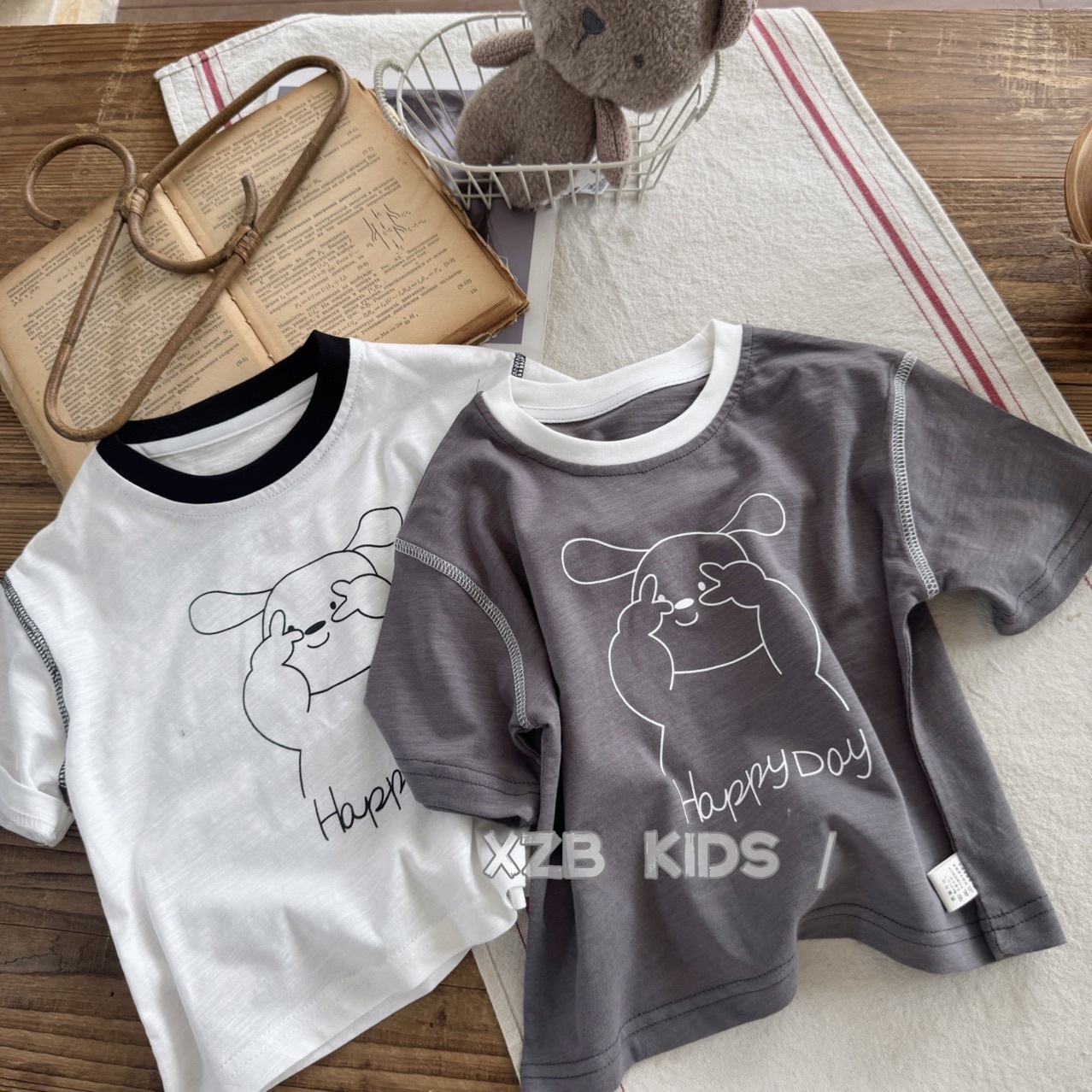 可愛剪刀手上衣