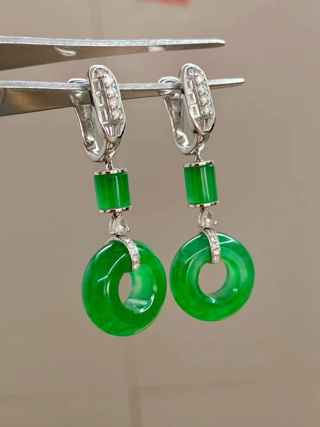 76318 翡翠玉環耳墜一對