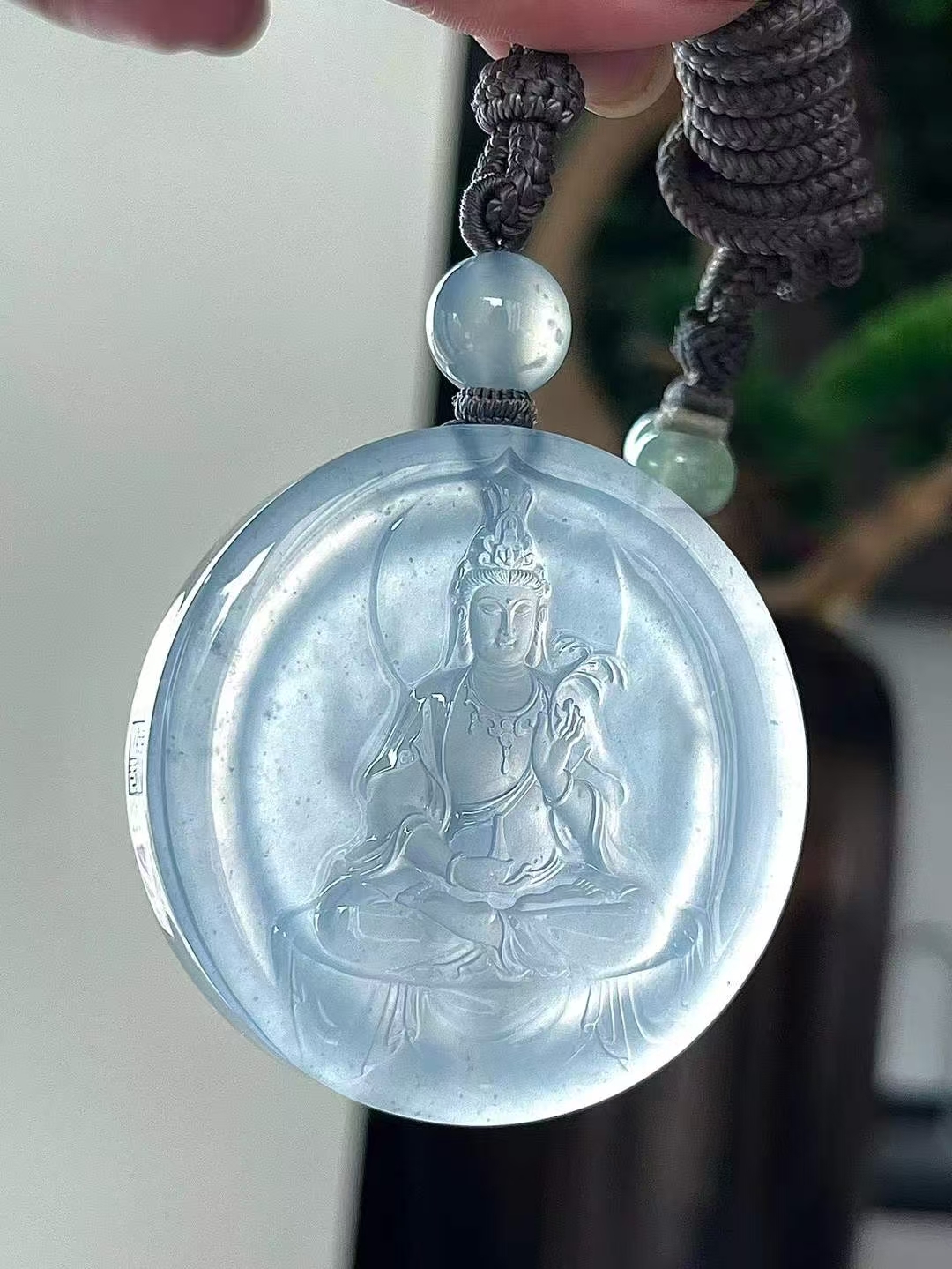 76320 翡翠觀音牌 (54.4mm直徑)