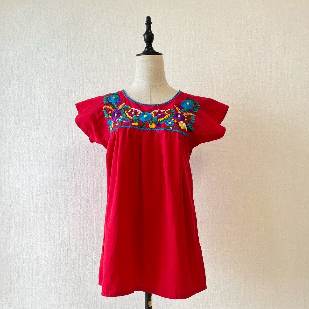紅色墨西哥刺繡上衣