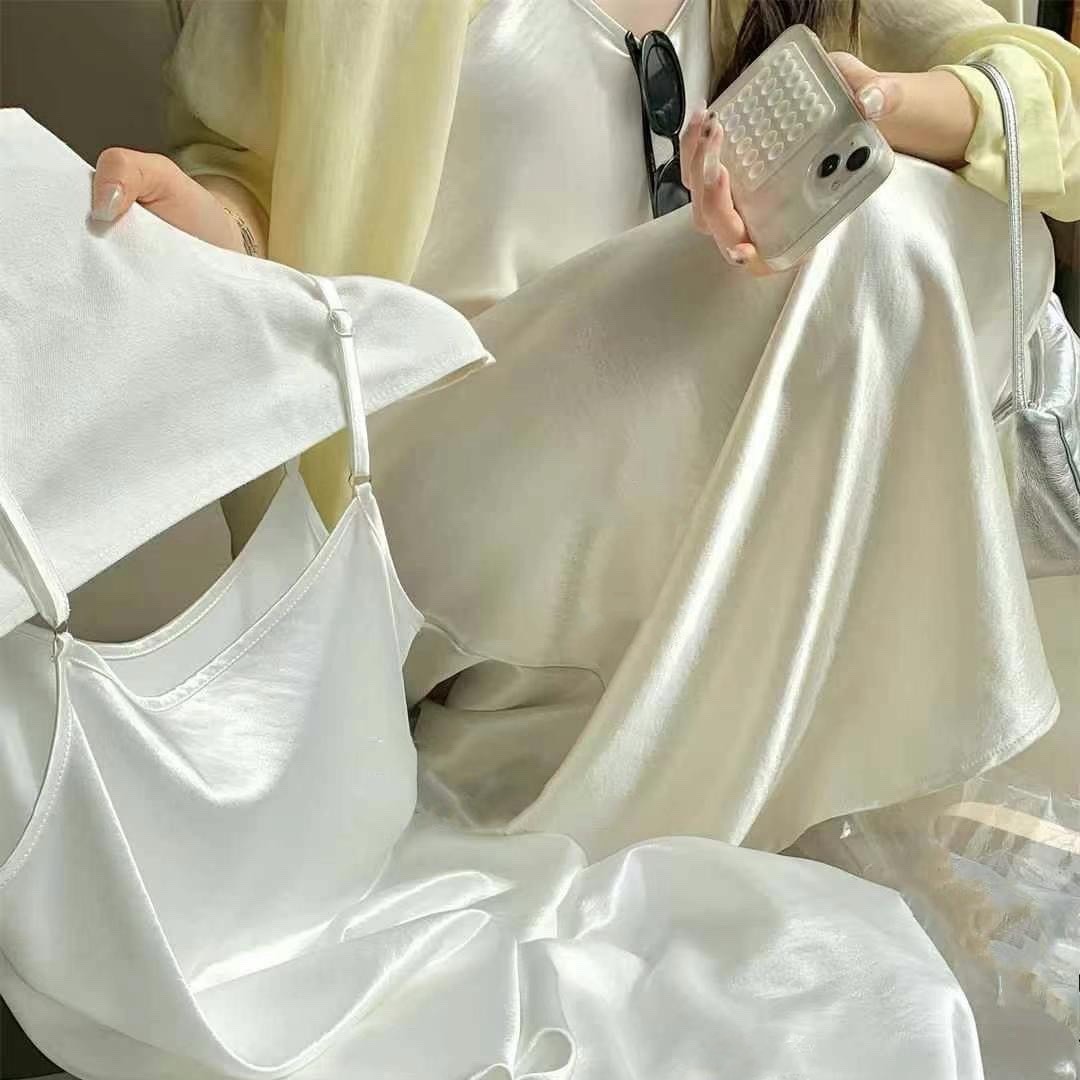 (特價款) 絲光感洋裝