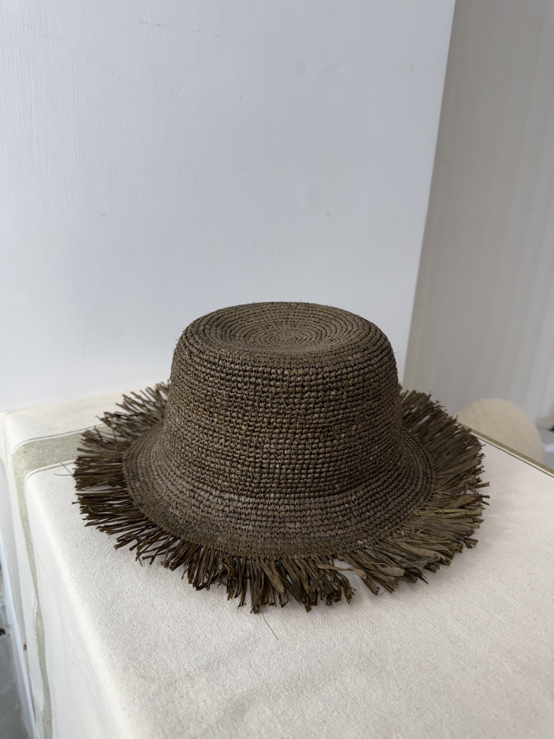 CAMALYA  拉菲草編織流蘇帽 GRANADA  HAT