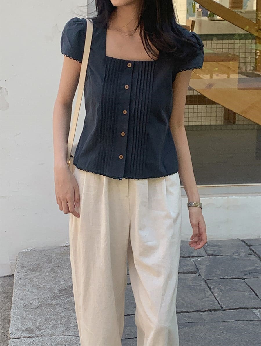 韓國Cherrykoko授權 知性蕾絲折線排釦後綁帶方領上衣