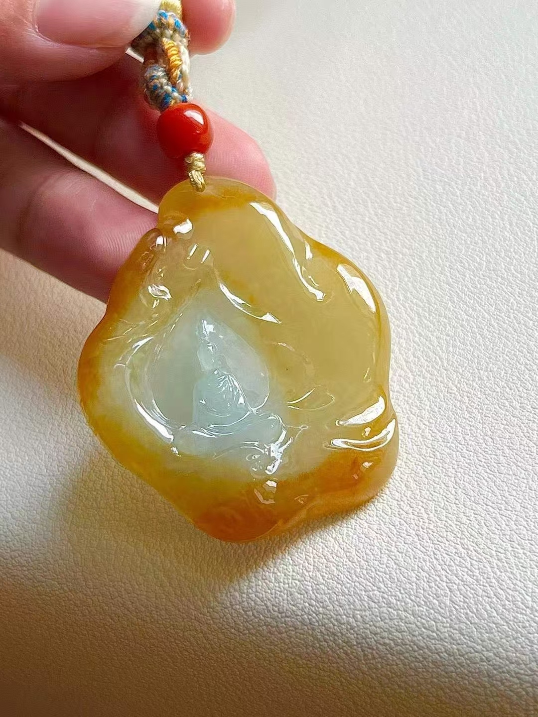 76325 翡翠黃翡觀音牌