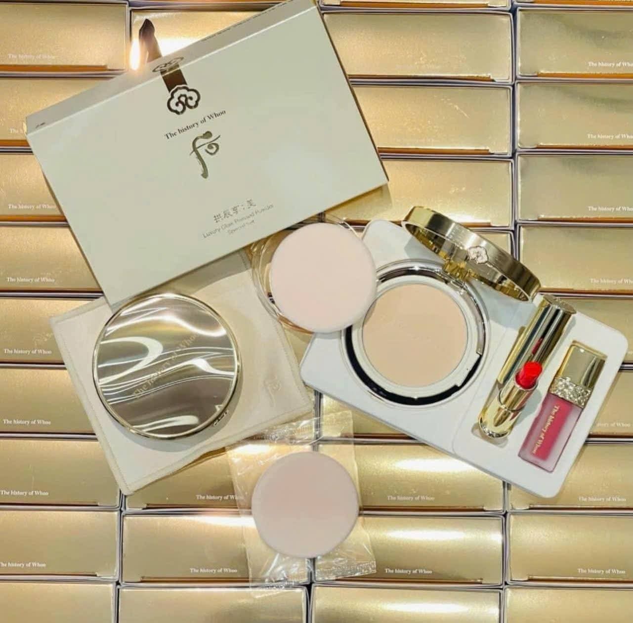 【預購】AKR070804 The Whoo 后 拱辰享奢華粉餅套盒