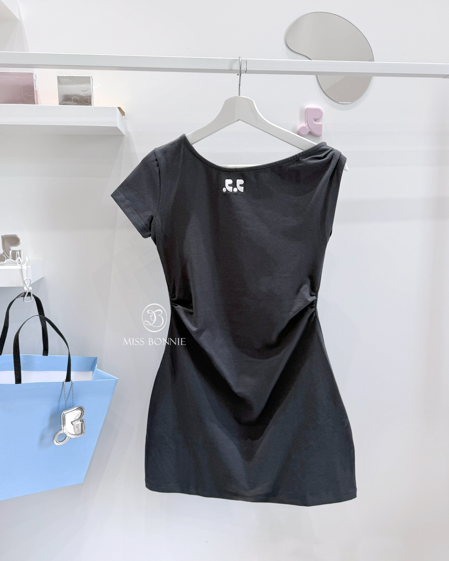 Rest & Recreation 不對稱抽皺連身裙