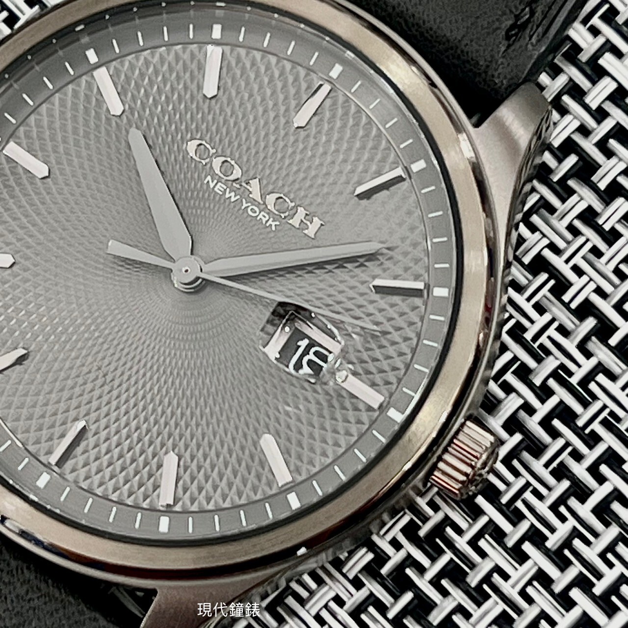 【COACH】Oliver 細緻紋理皮帶手錶CO14602758 41mm 現代鐘錶