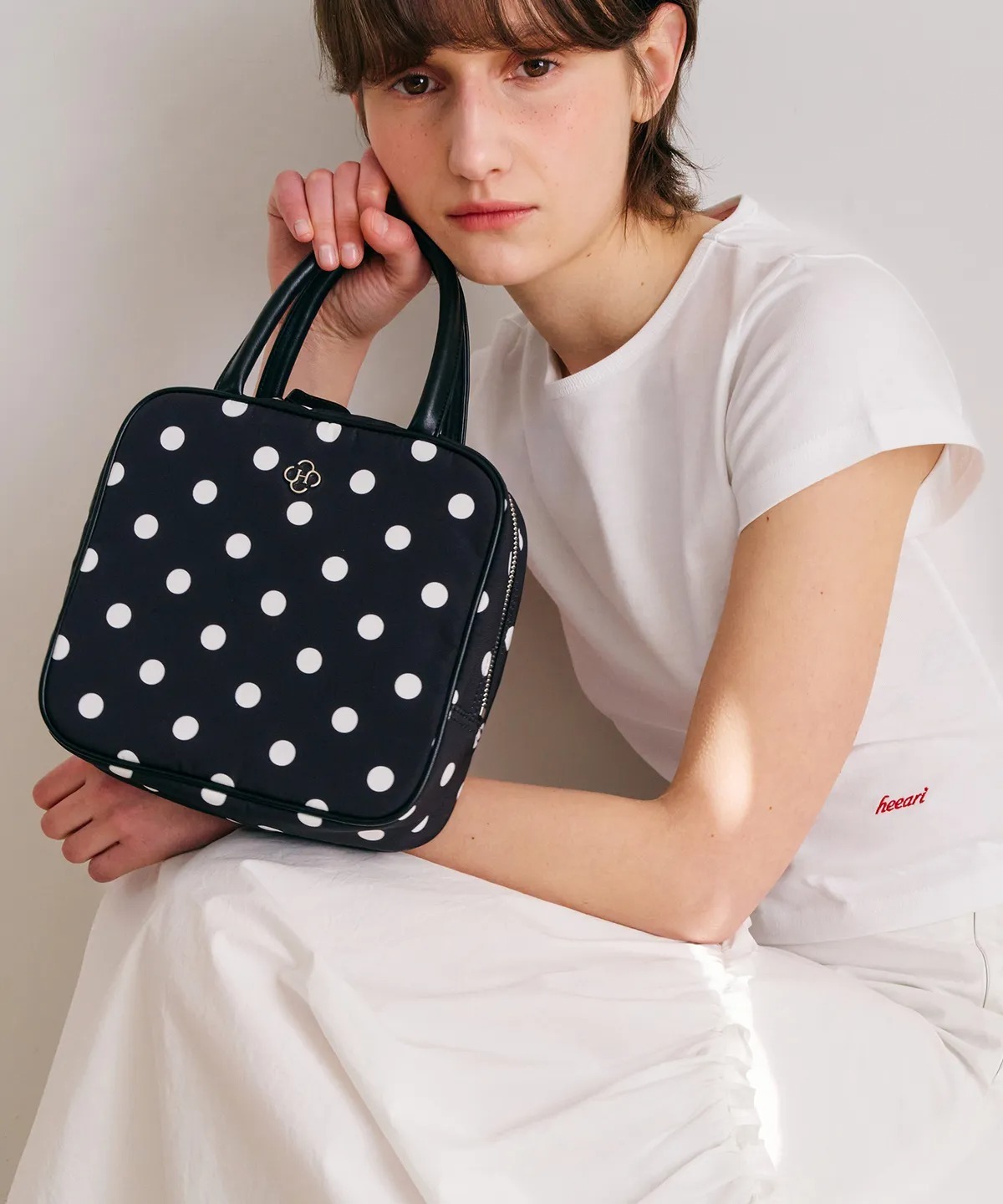 HEEARI Eve Square Tote Bag