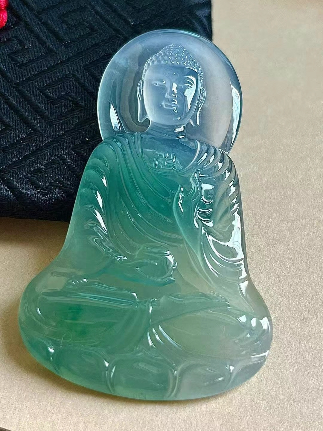 76328 翡翠大日如來