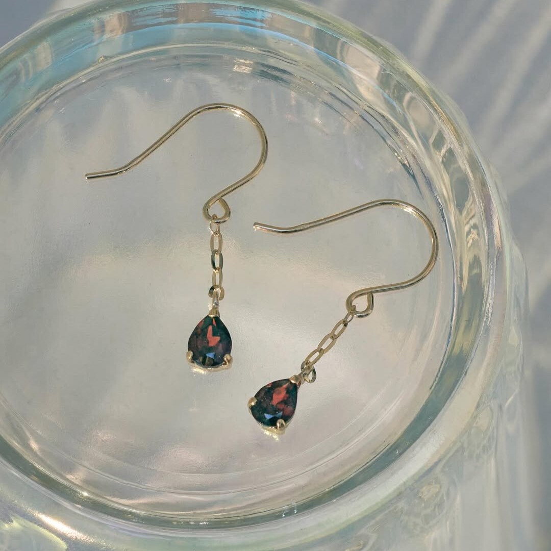 【me.luxe】K10水滴勾式耳環/紅石榴、倫敦藍拓帕、綠拓帕