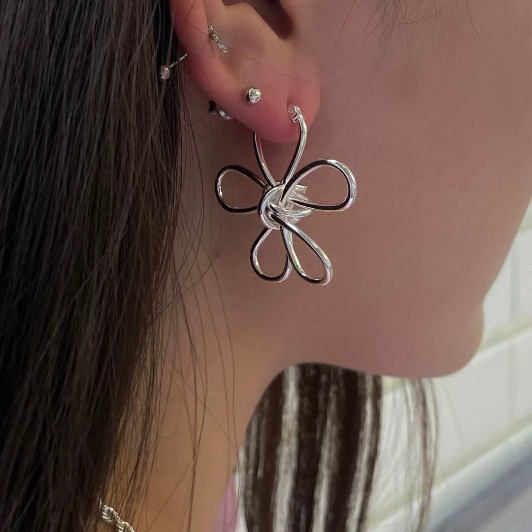 ꕤ·͜·  Blossom Earrings